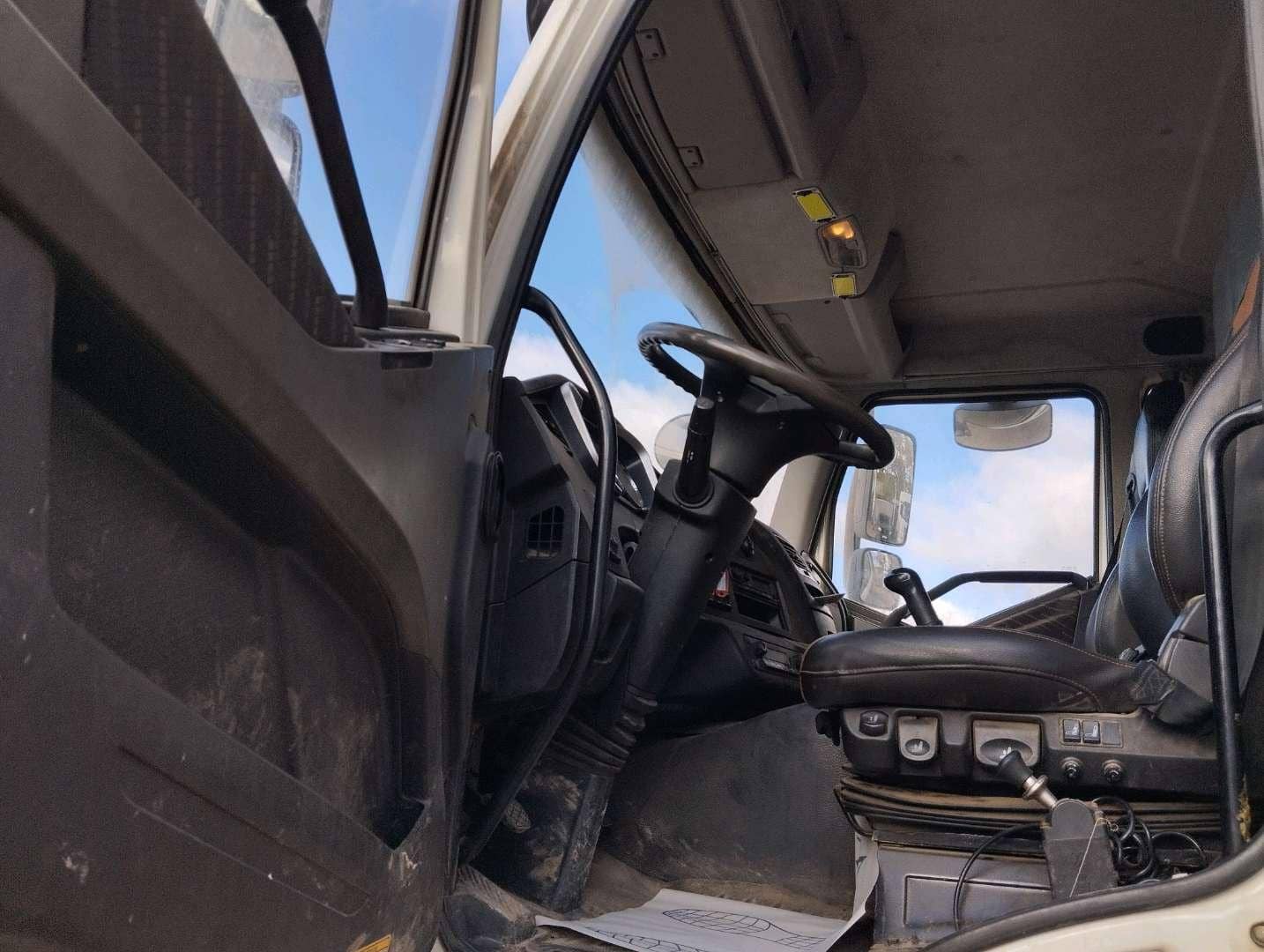 FAW CA3250P66K24L1TE5 6x6,  226 534 км, 2022 года в лизинг