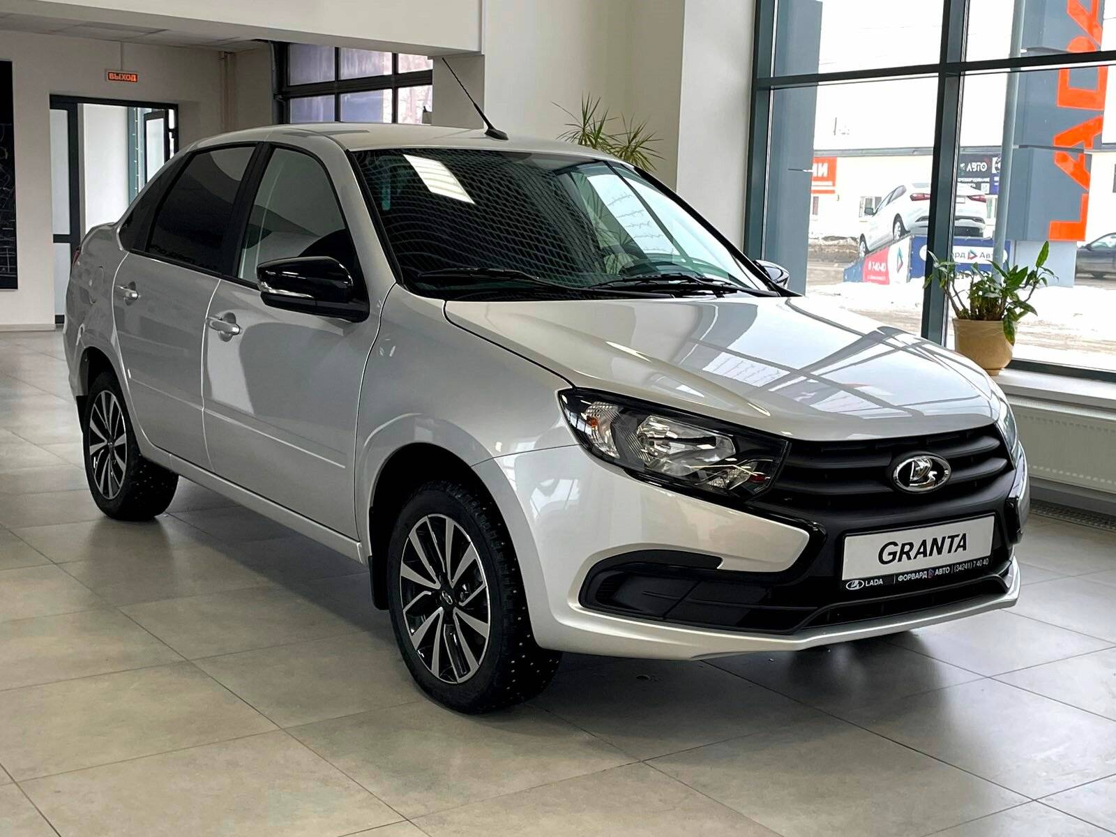 Lada Granta седан #CLUB 24 1.6 106hp 5MT