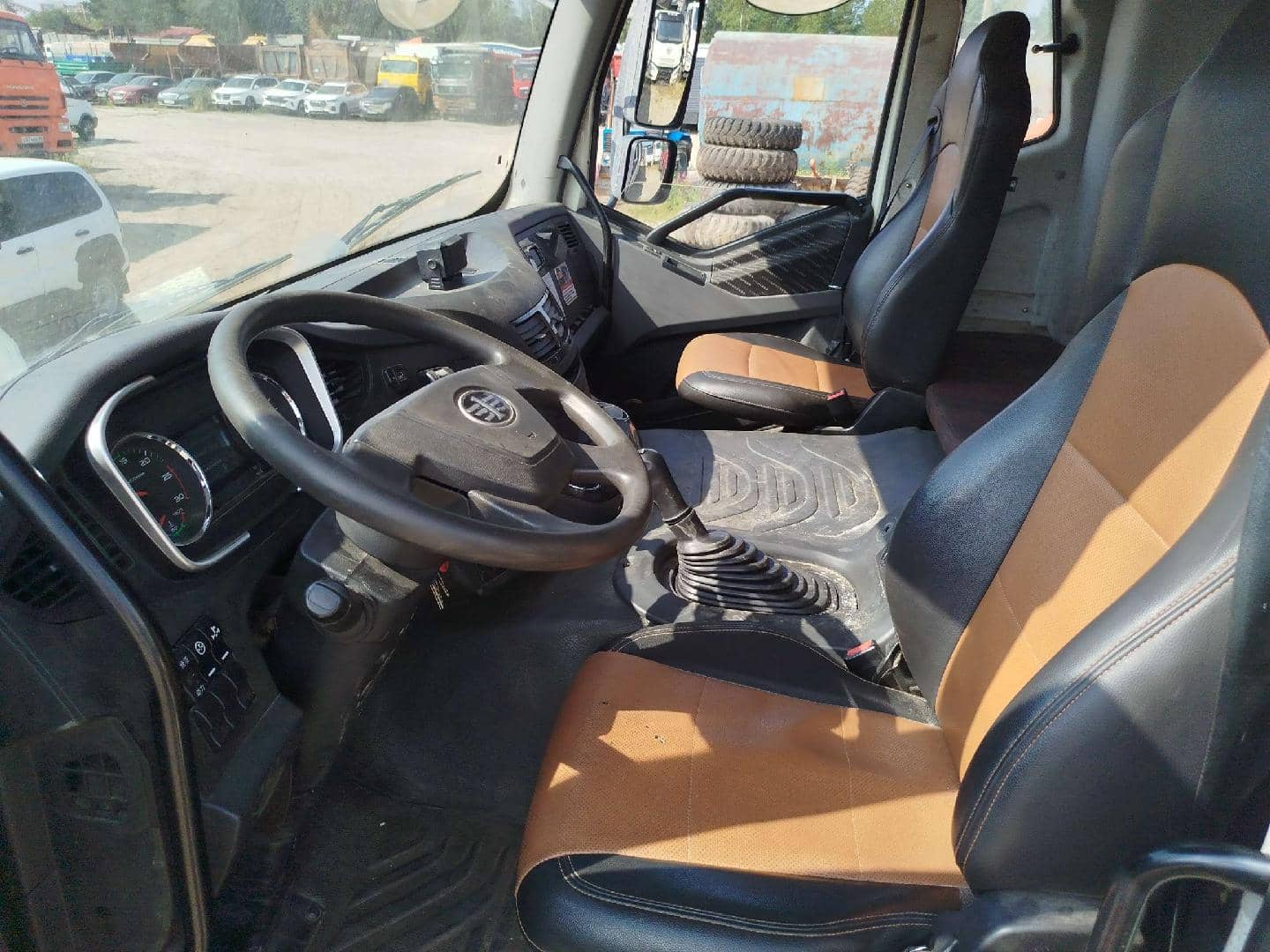 FAW CA3250P66K24L1TE5 6x6,  111 291 км, 2023 года в лизинг