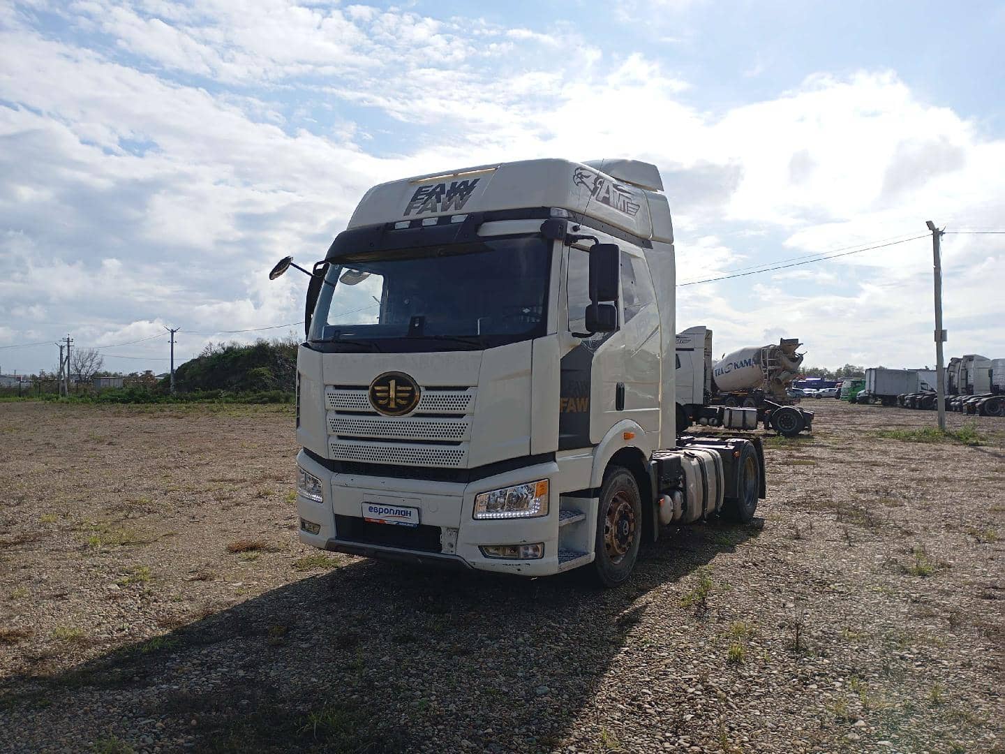 FAW CA4180P66K25E5 4x2,  250 505 км, 2023 года в лизинг