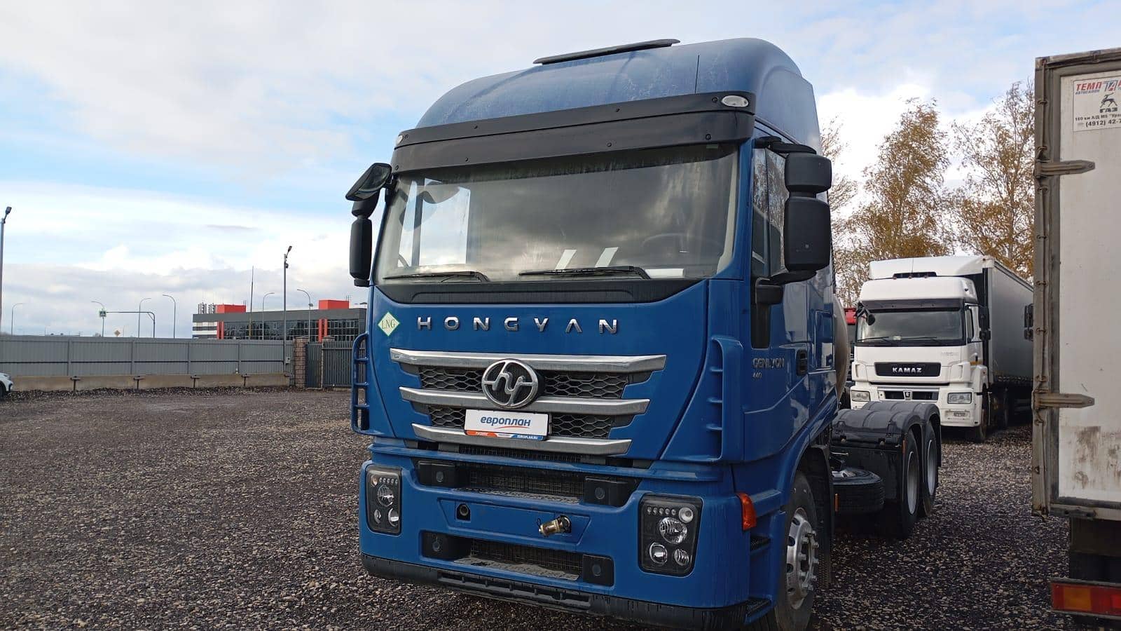 HONGYAN CQ4187HD12381T LNG