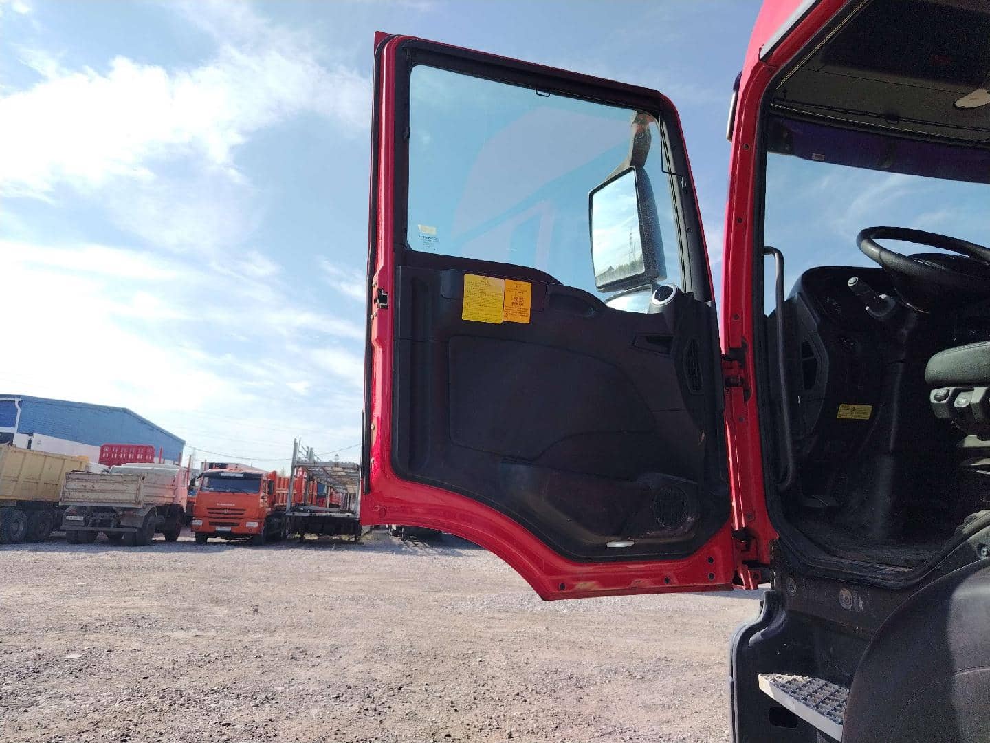 Sitrak ZZ4406V395ME 6x6,  92 092 км, 2024 года в лизинг