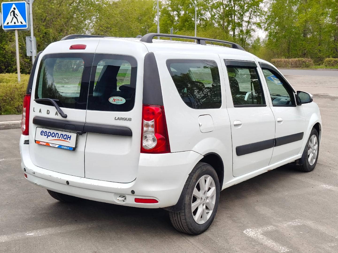Lada Largus универсал,  252 020 км, 2022 года в лизинг