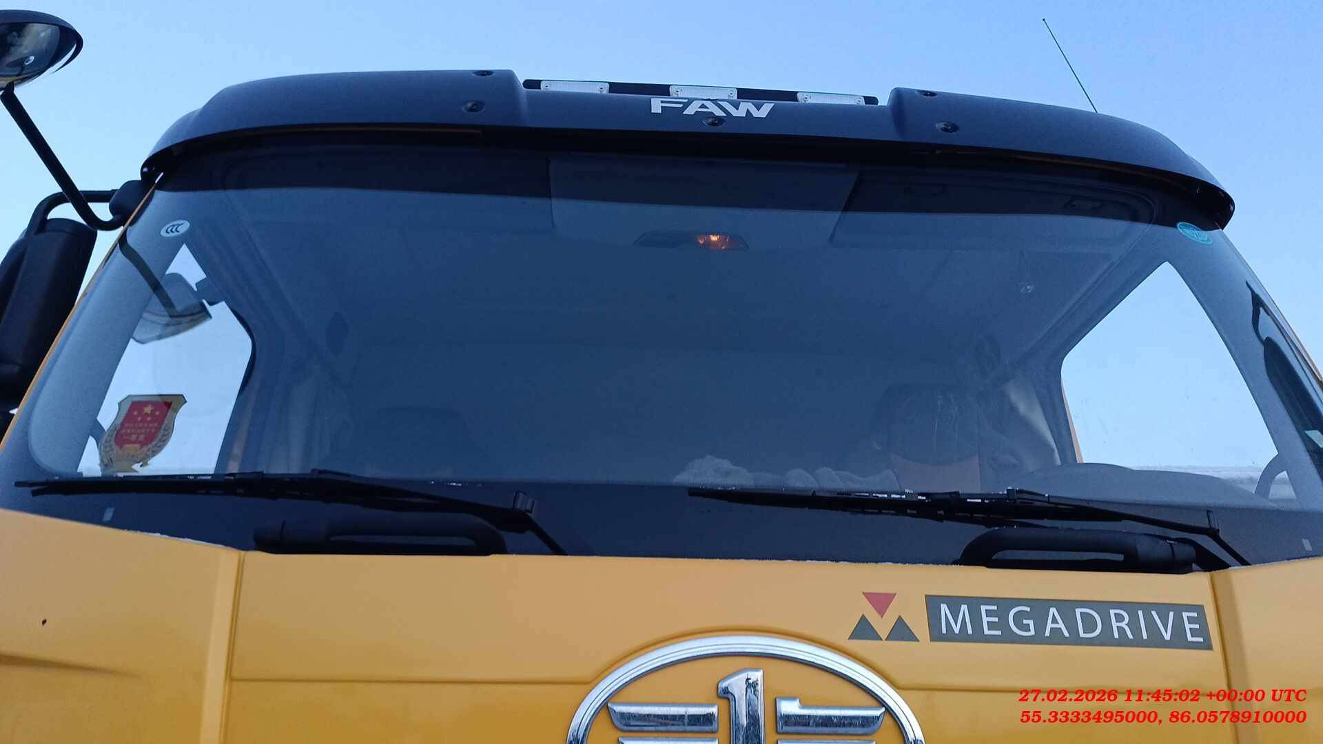 FAW CA3250P66K24T1E5 6х4,  29 240 км, 2024 года в лизинг