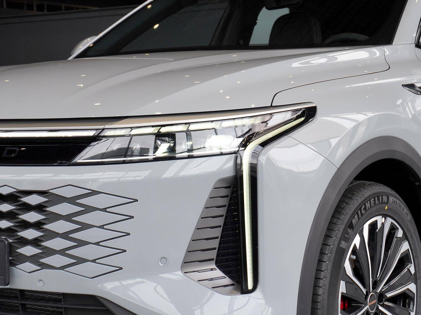 EXEED RX Urban 2.0 TGDI DCT7 AWD