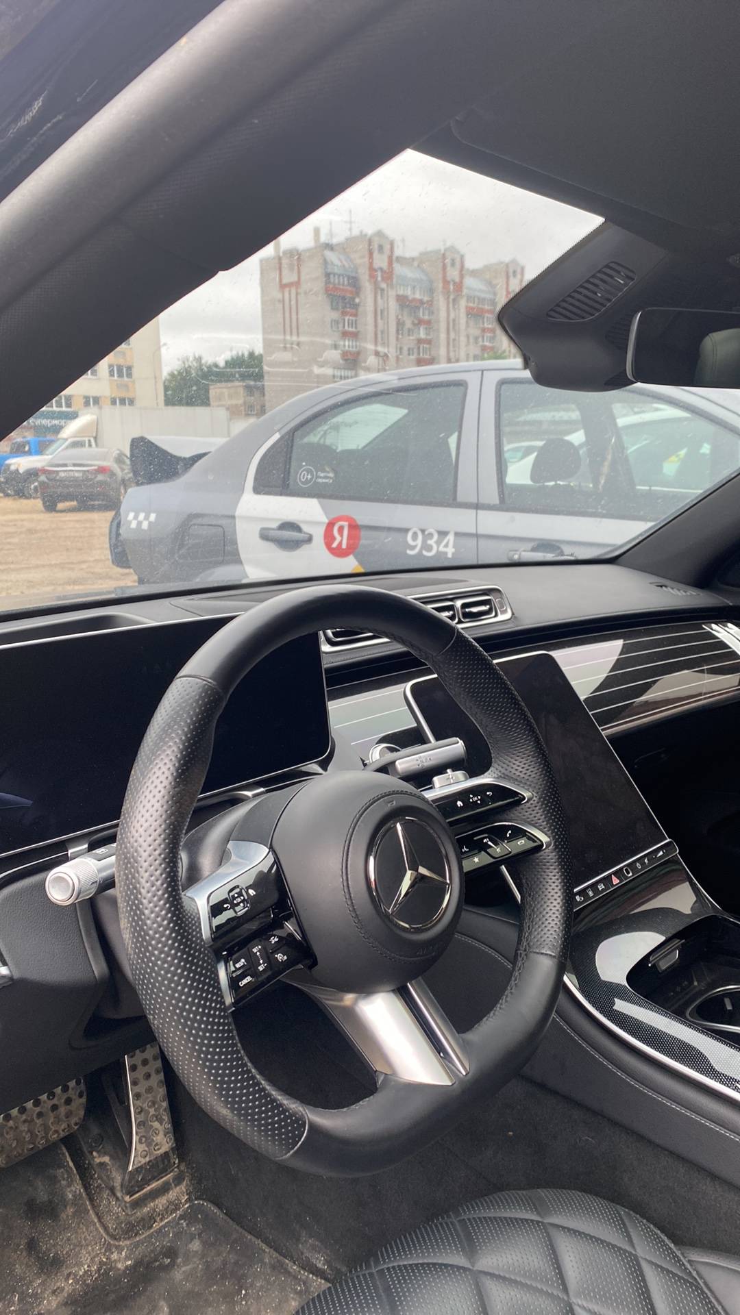 Mercedes-Benz S седан,  73 000 км, 2023 года в лизинг