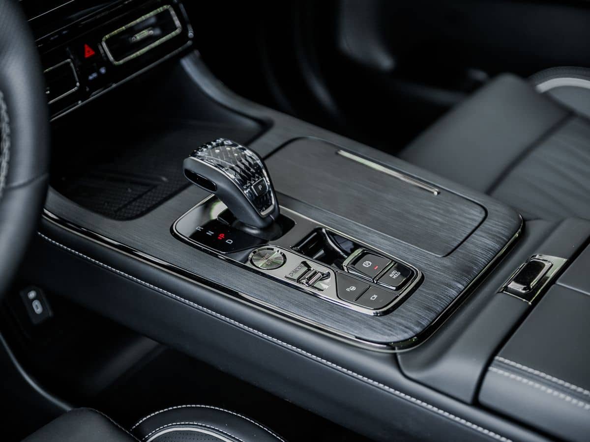 GAC GS8 Джи-Икс Премиум 2.0 АТ полный привод (GX Premium)