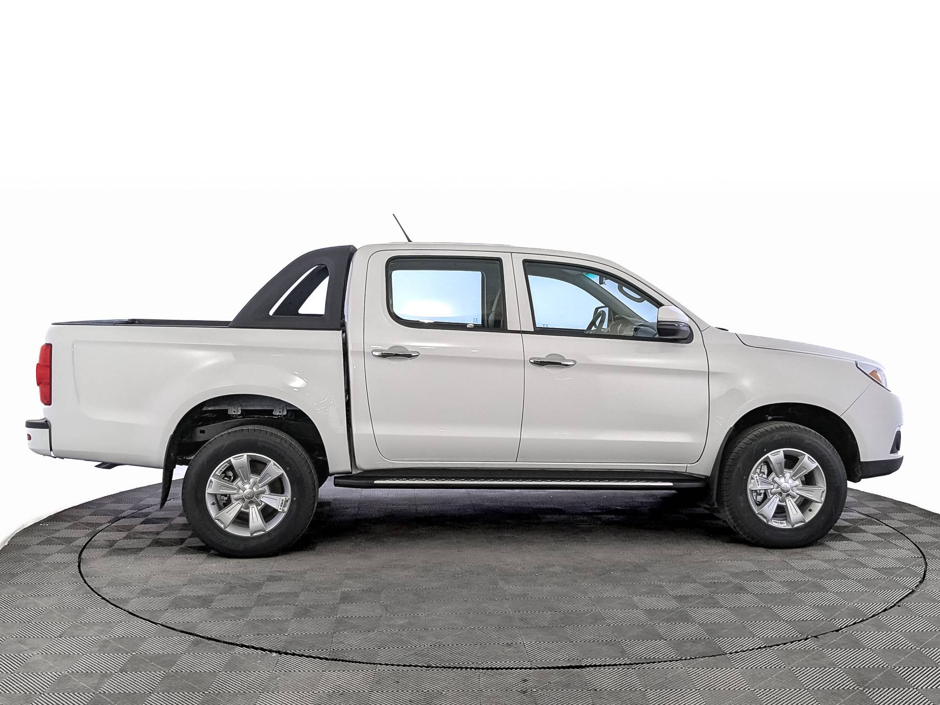 Sollers ST6 Comfort 2.0 MT 4WD