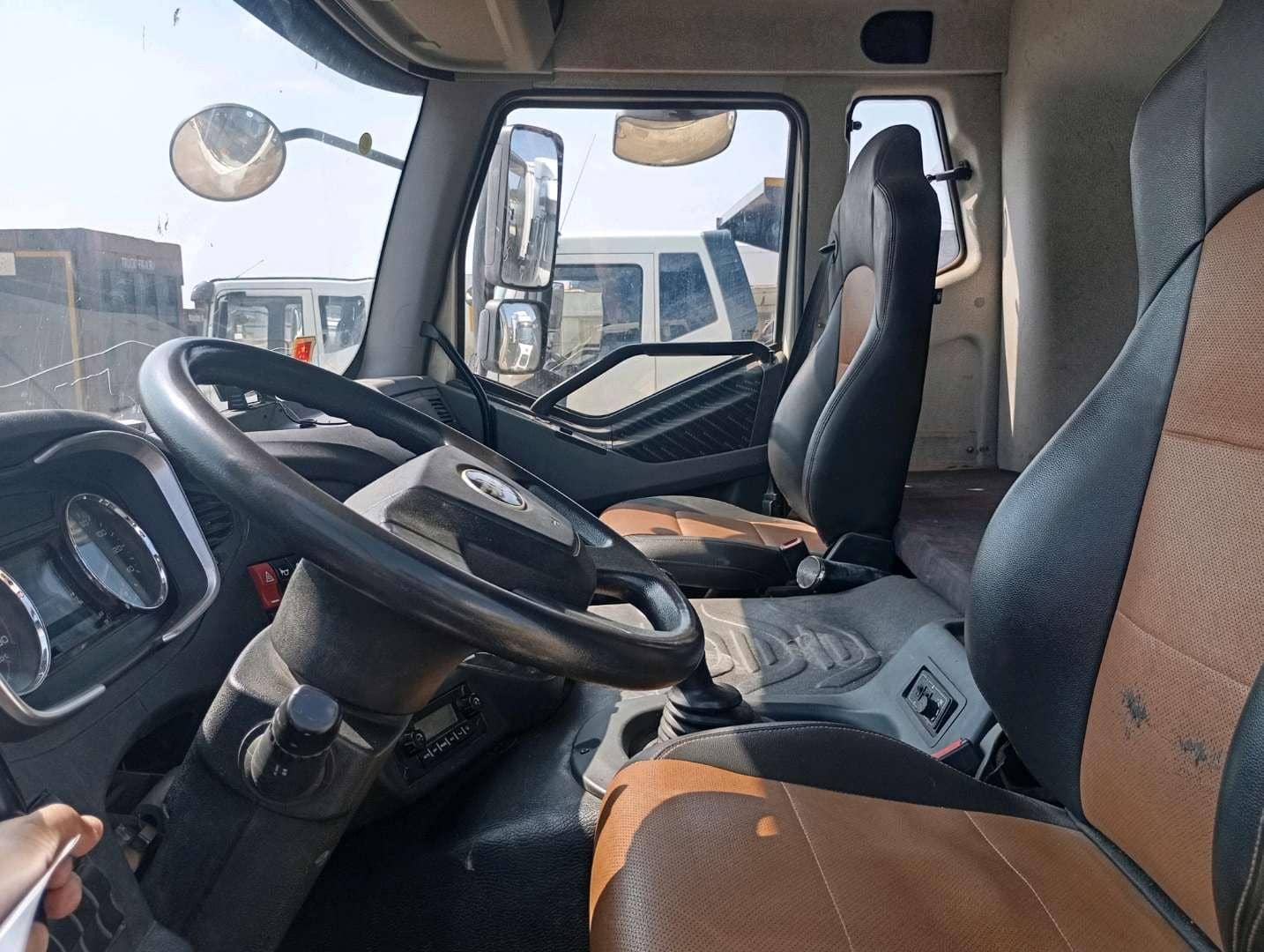 FAW CA3310P66K24T4E5 8х4,  154 538 км, 2023 года в лизинг