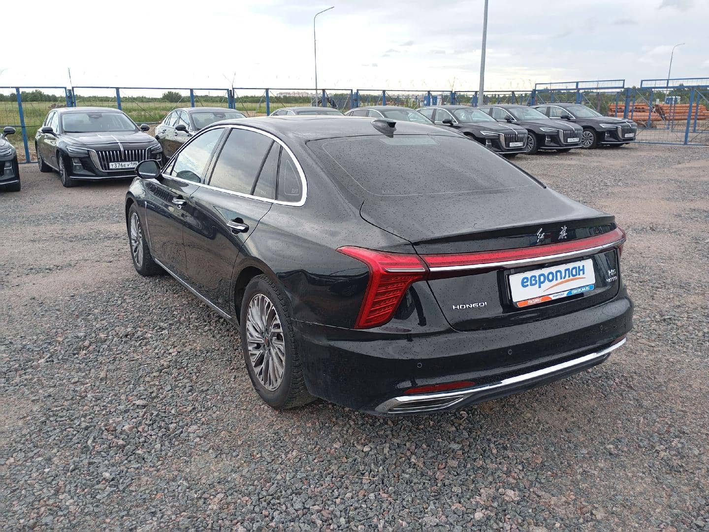 Hongqi H5,  226 055 км, 2024 года в лизинг