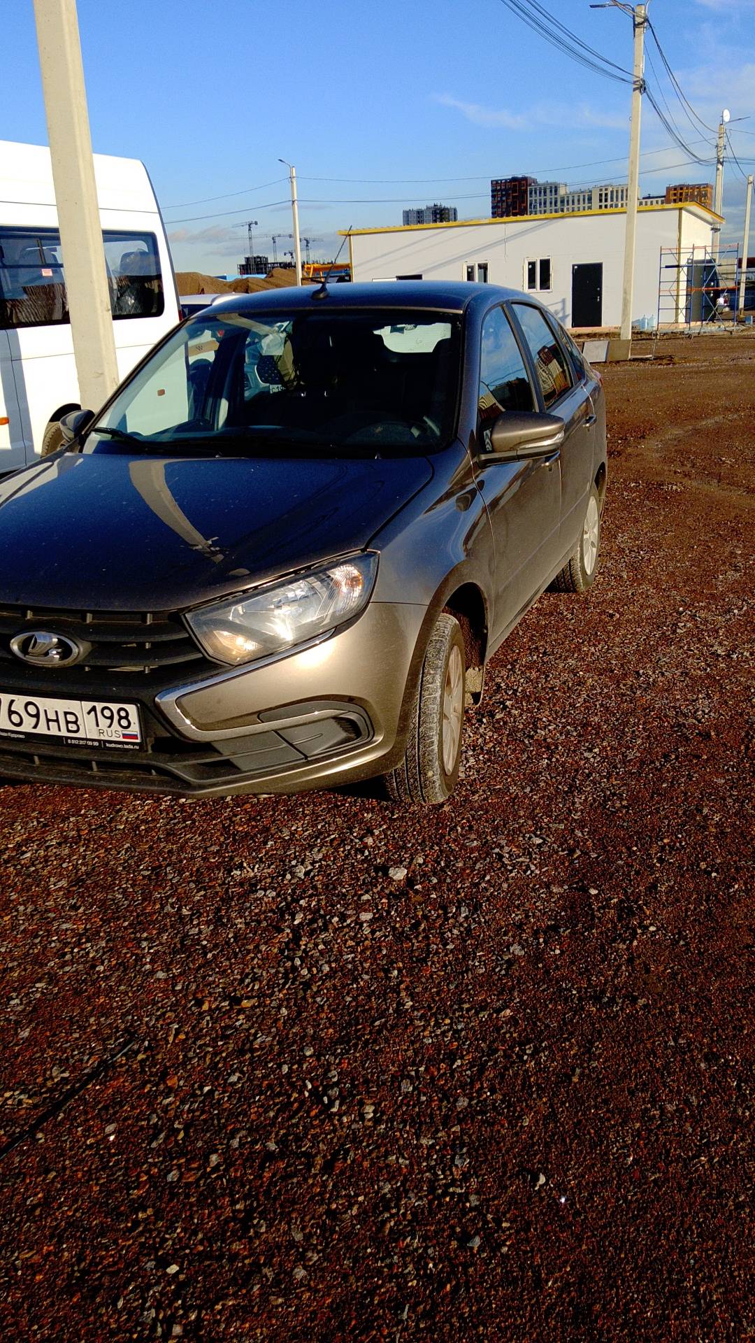 Lada Granta лифтбек,  6 673 км, 2025 года в лизинг