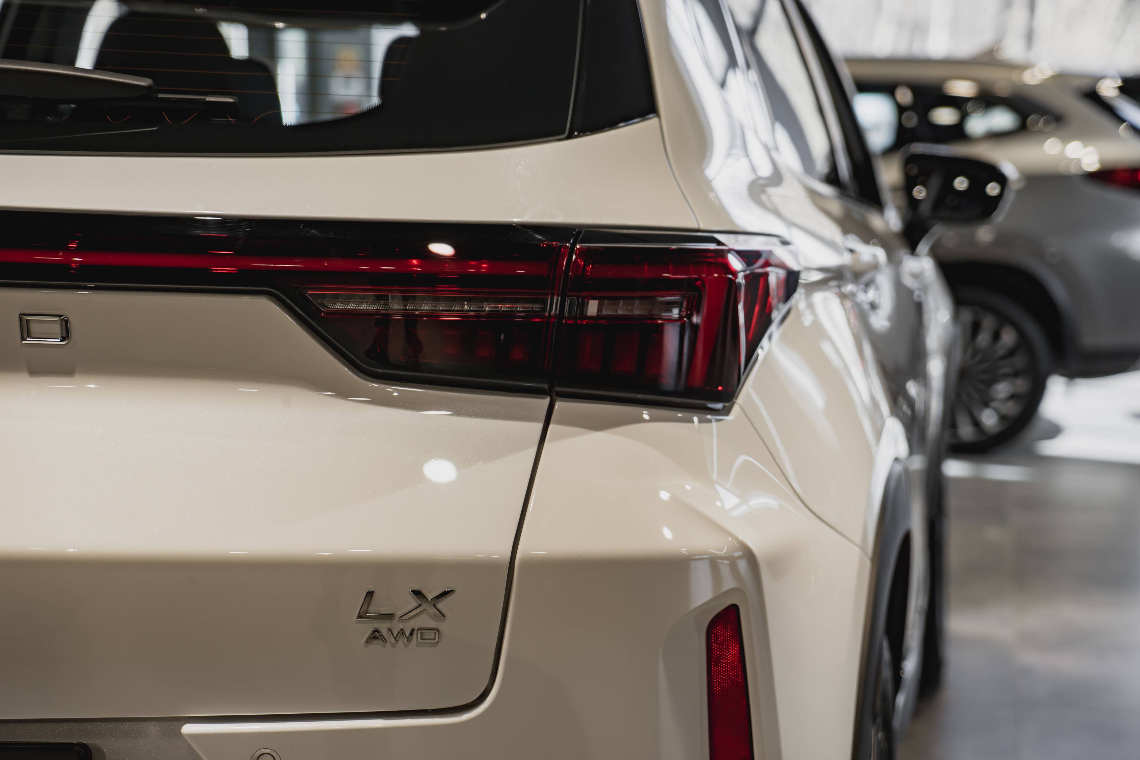 EXEED LX Prestige 1.6T 7DCT AWD