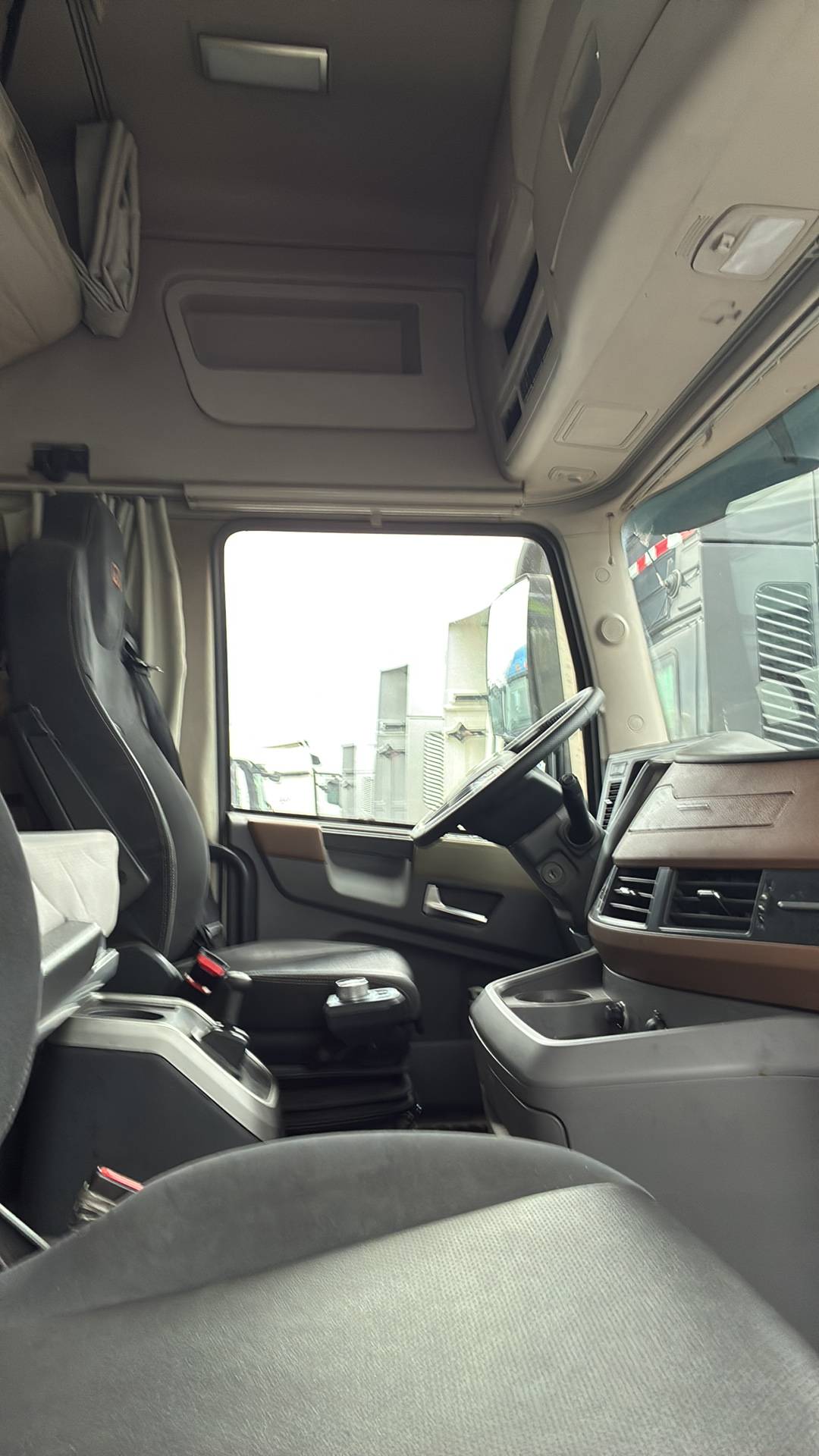 DongFeng GX D111A 4x2,  295 898 км, 2023 года в лизинг