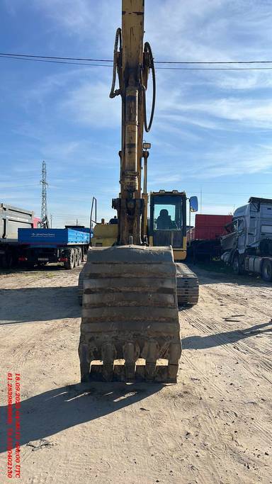 KOMATSU PC220-8MO