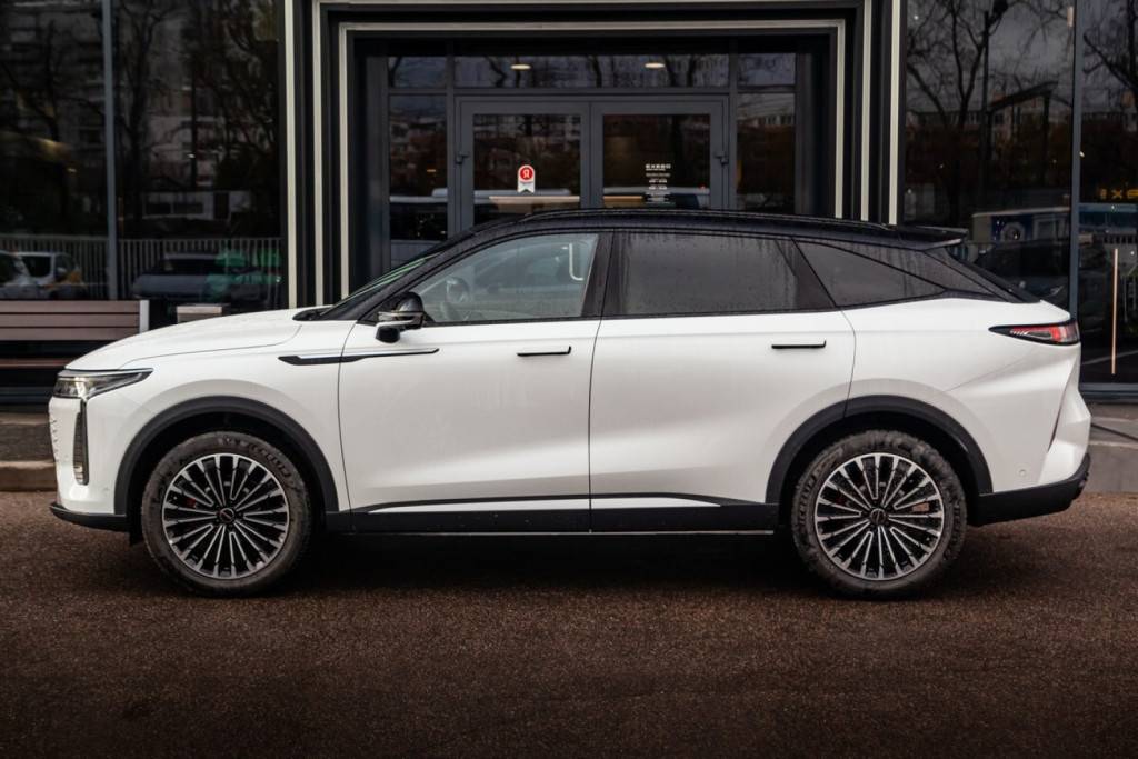 EXEED RX Flagship 2.0 TGDI 8AT AWD