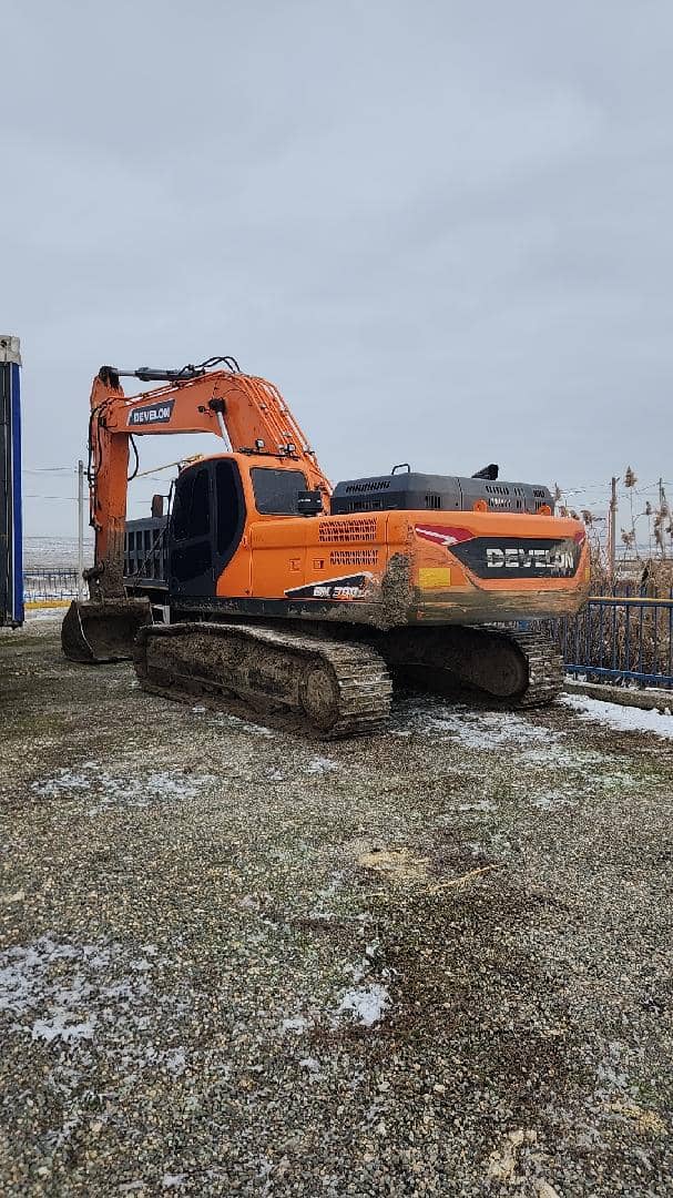 DOOSAN/DEVELON DX300LCA-7M,  3 168 км, 2023 года в лизинг