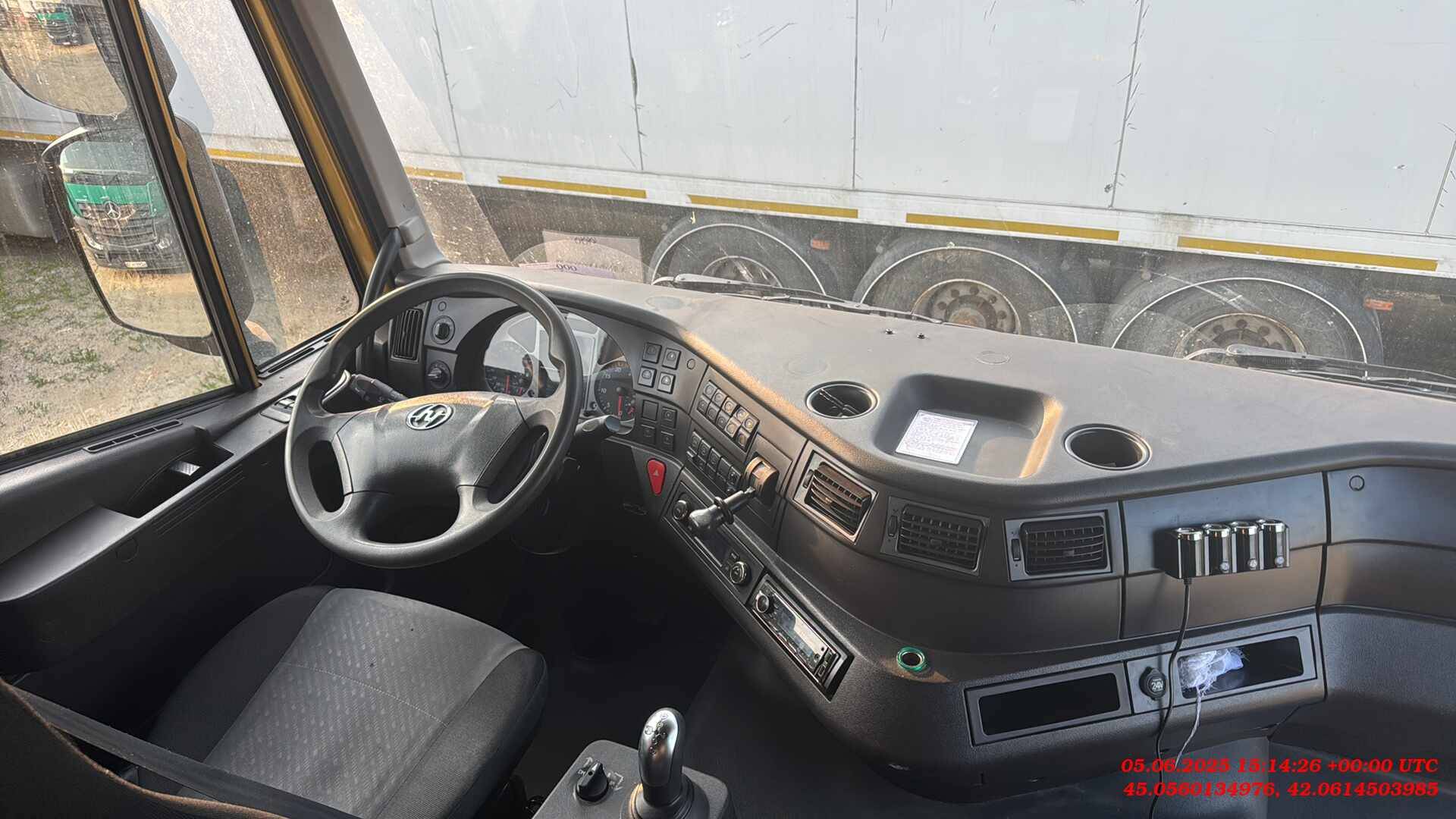 HONGYAN CQ4186HYVG391,  240 050 км, 2023 года в лизинг