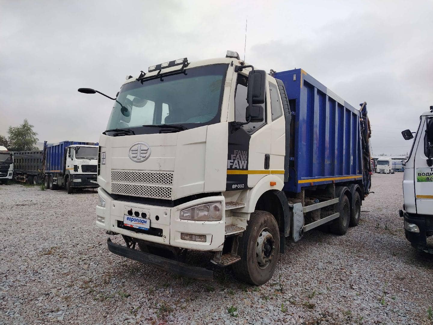FAW CA3250P66K2T1E5 6х4,  200 000 км, 2023 года в лизинг