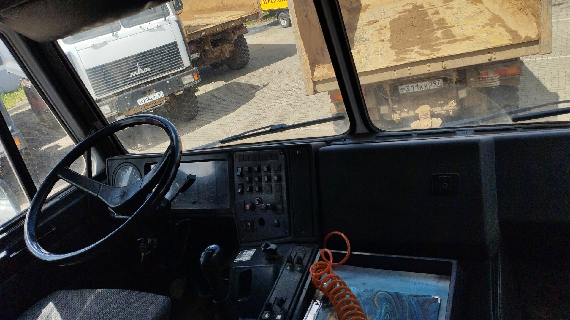 МАЗ 6317F9-571-051,  63 991 км, 2021 года в лизинг