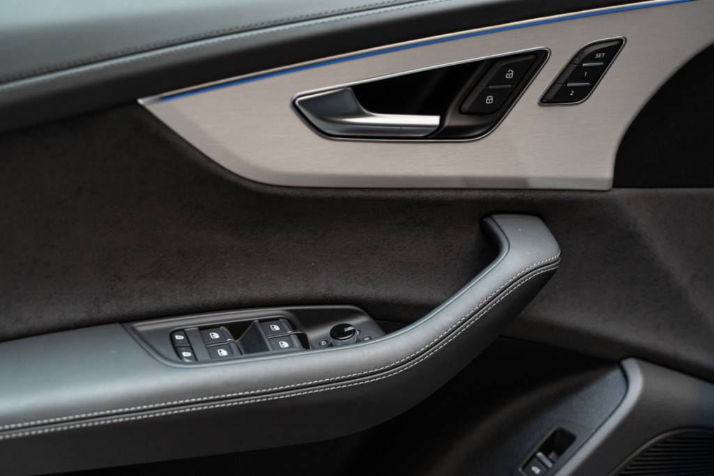 Audi Q8 50 TDI quattro tiptronic