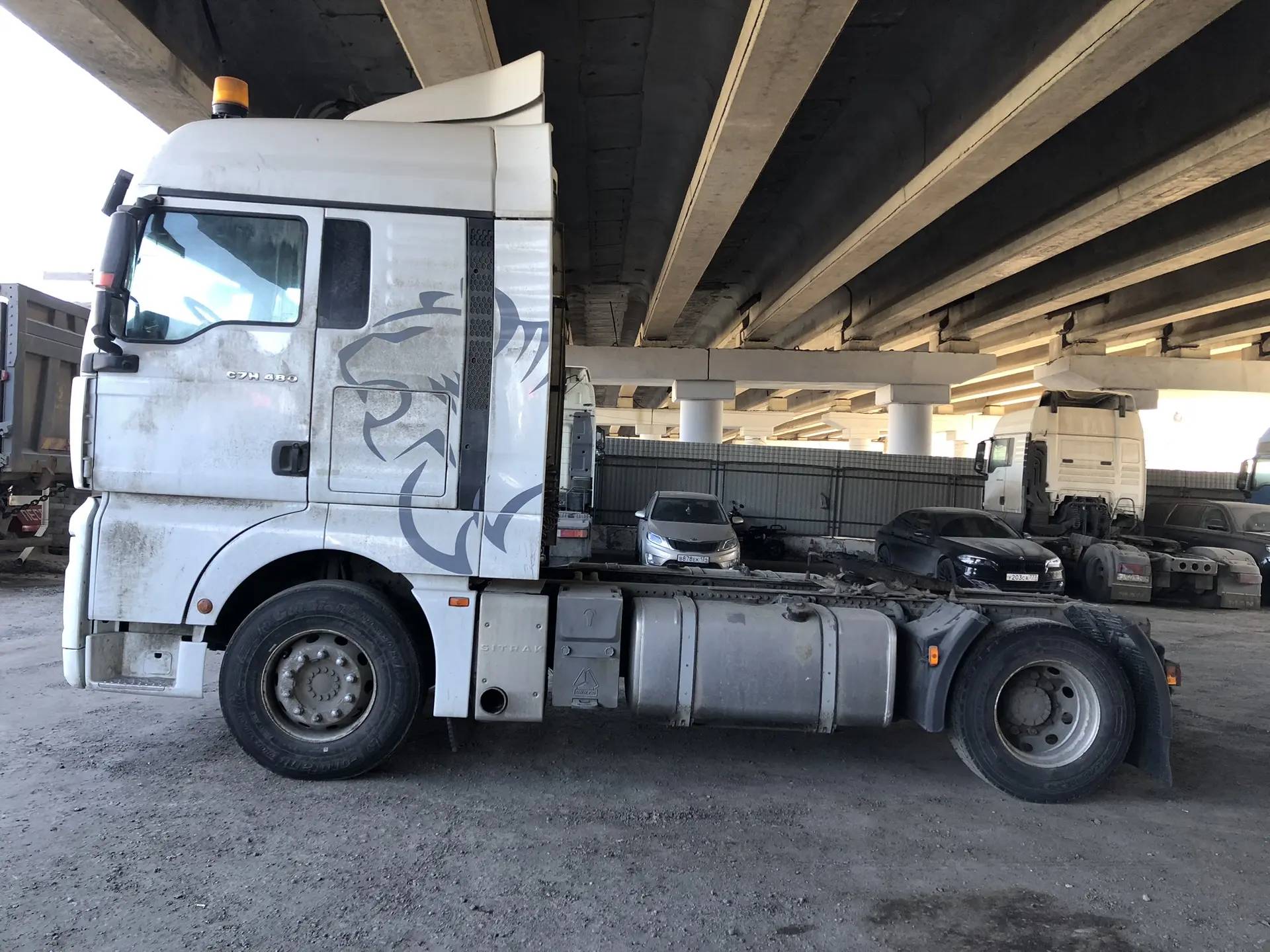 Sitrak C7H 4x2 ZZ4186V361HE,  369 933 км, 2023 года в лизинг