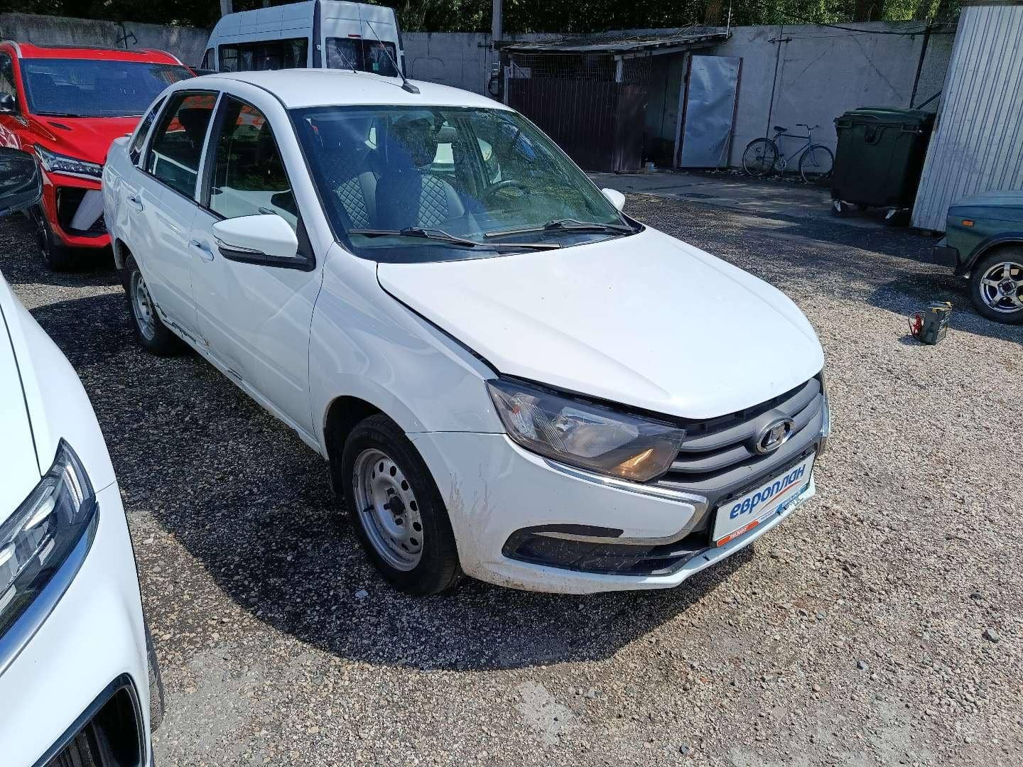 Lada Granta седан,  338 972 км, 2023 года в лизинг