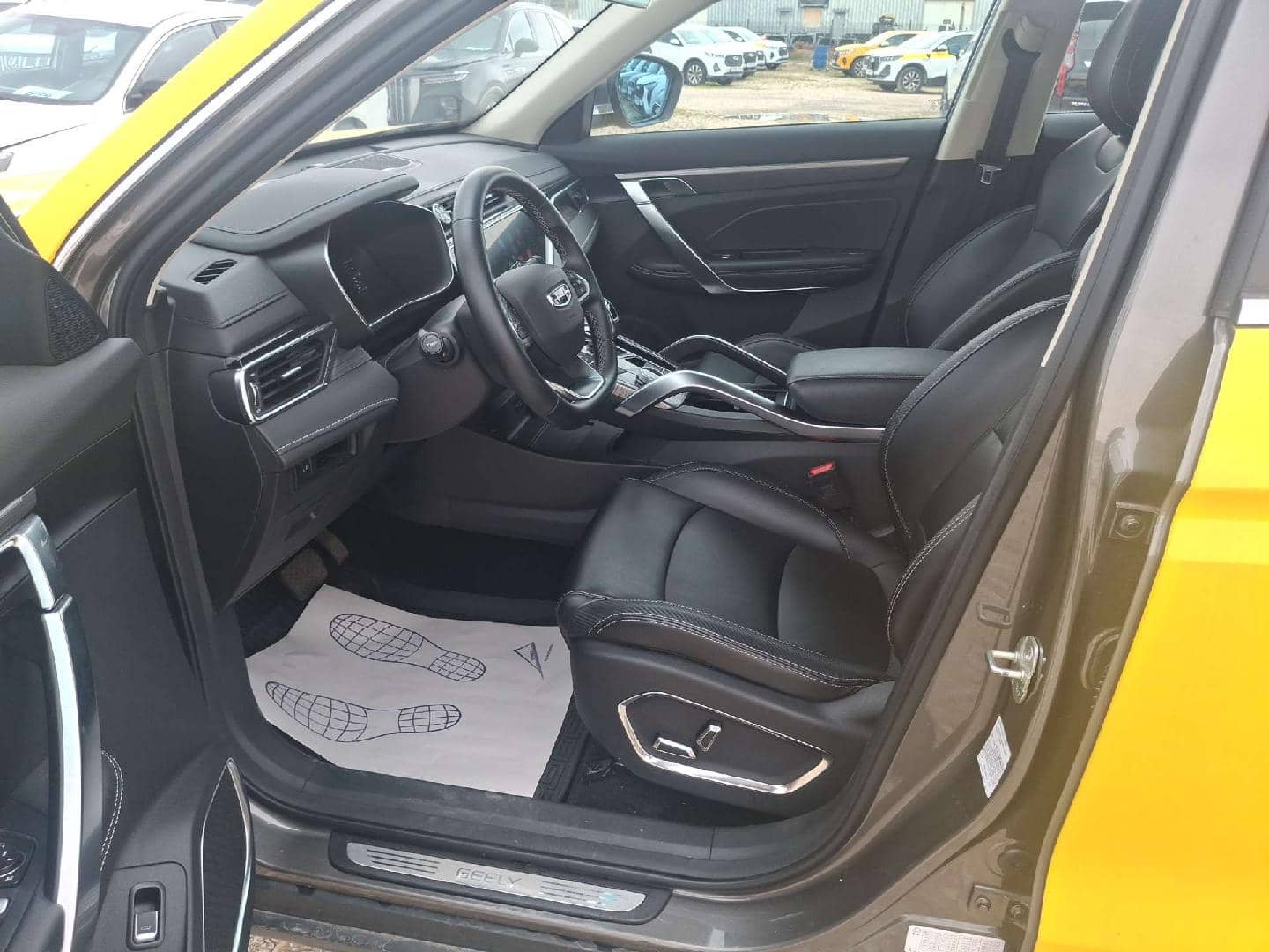 Geely Atlas Pro,  35 739 км, 2024 года в лизинг