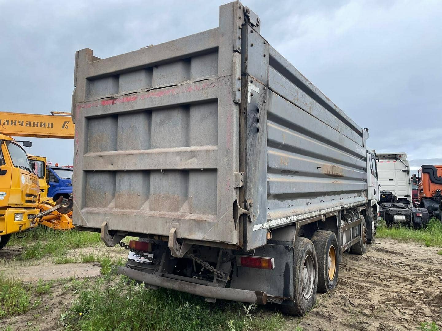 Shacman SX33186T366,  349 064 км, 2021 года в лизинг