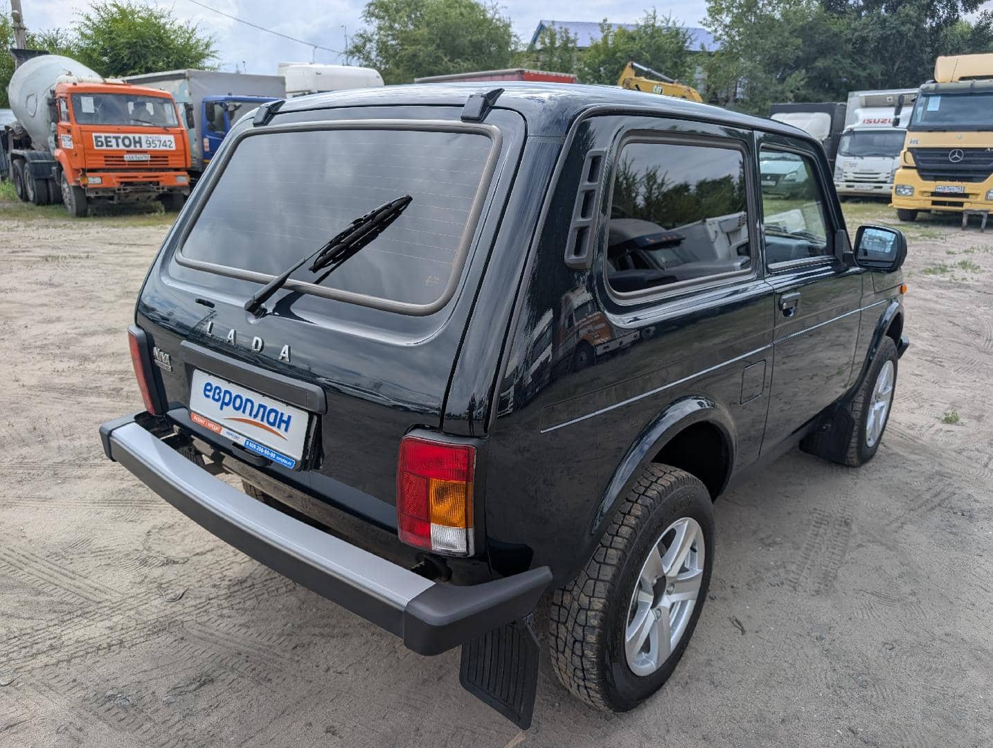 Lada Niva Legend 3 дв,  10 176 км, 2023 года в лизинг