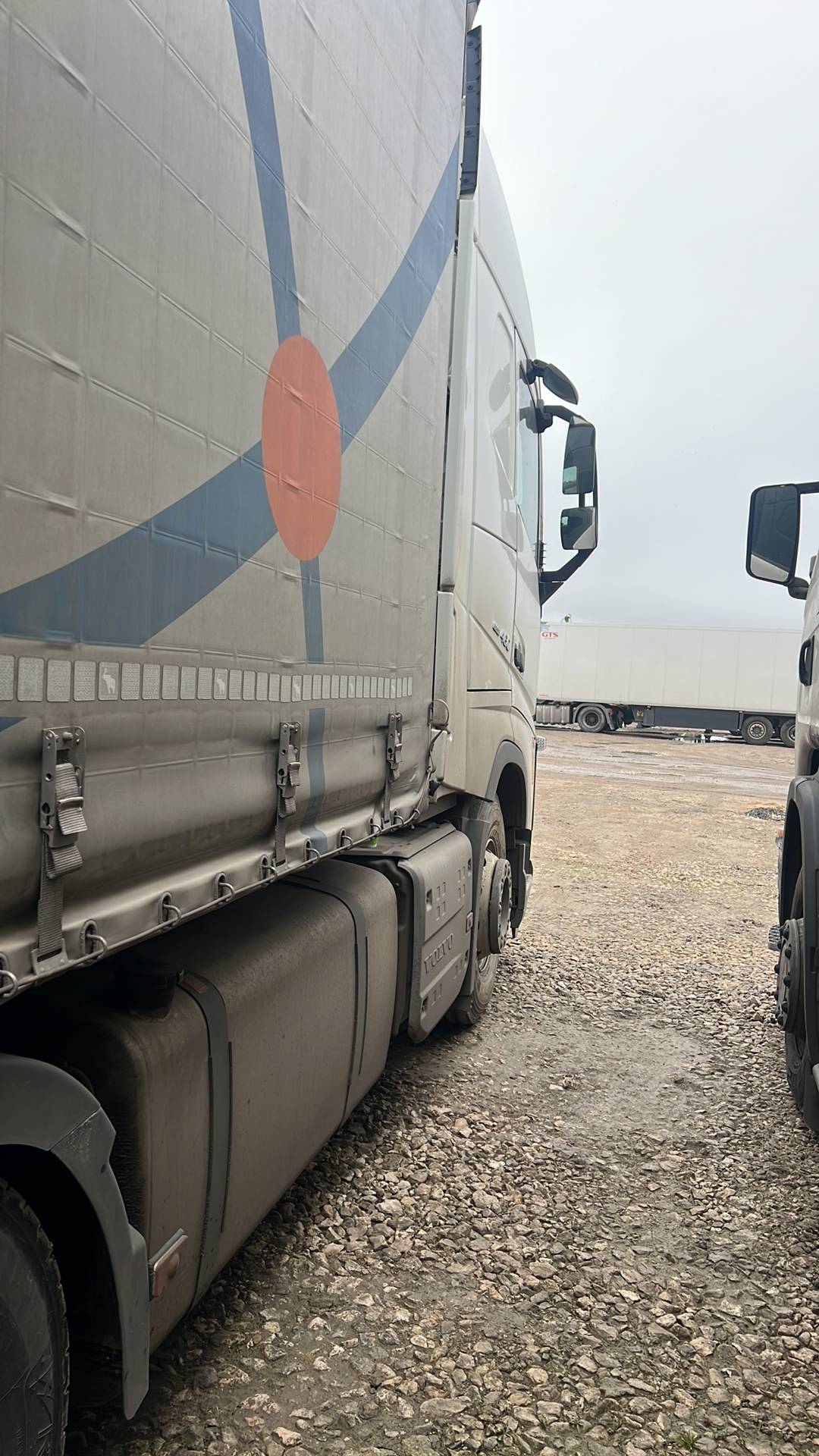 Volvo FH 460 4x2 (FH Globetrotter),  412 619 км, 2021 года в лизинг