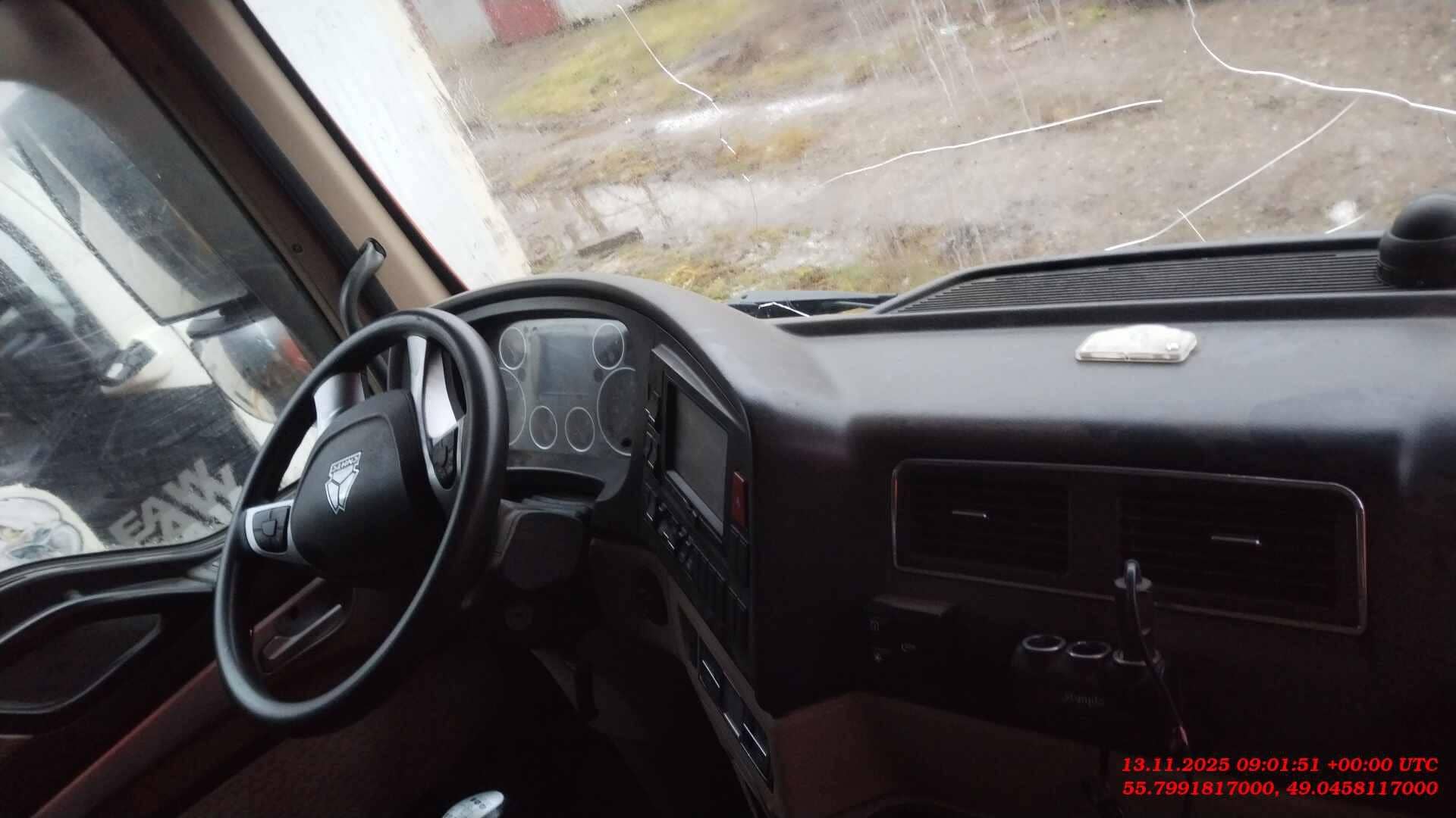 HOWO ZZ3317V386GE1 8х4,  80 000 км, 2022 года