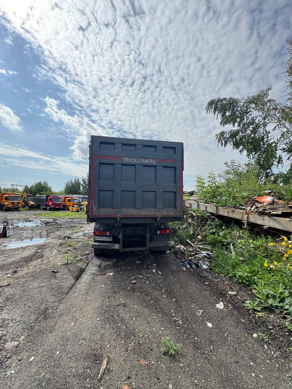 FAW CA3310P66K24T4E5 8х4,  102 066 км, 2023 года в лизинг