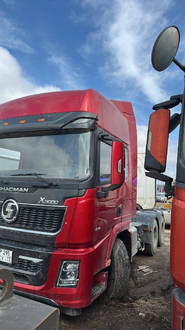 Shacman SX42584V324,  107 000 км, 2023 года в лизинг