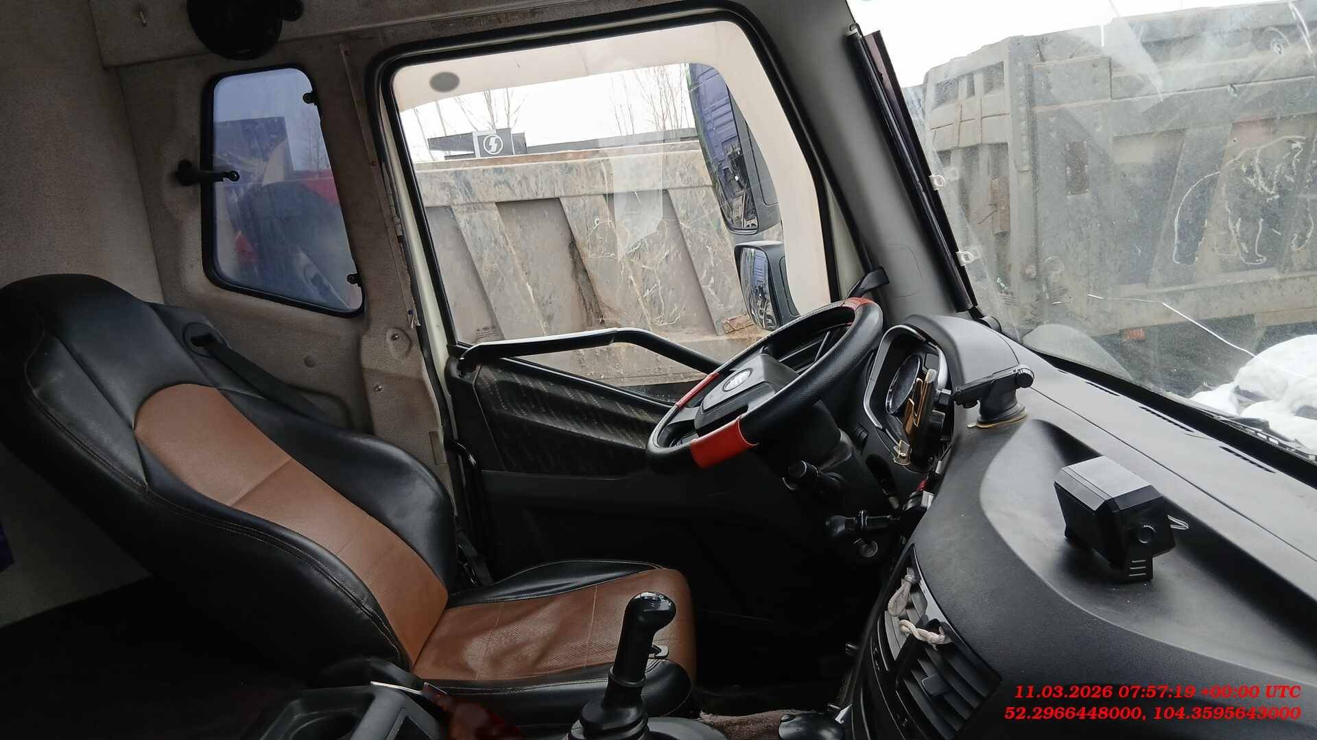 FAW CA3310P66K24T4E5 8х4,  190 726 км, 2022 года в лизинг