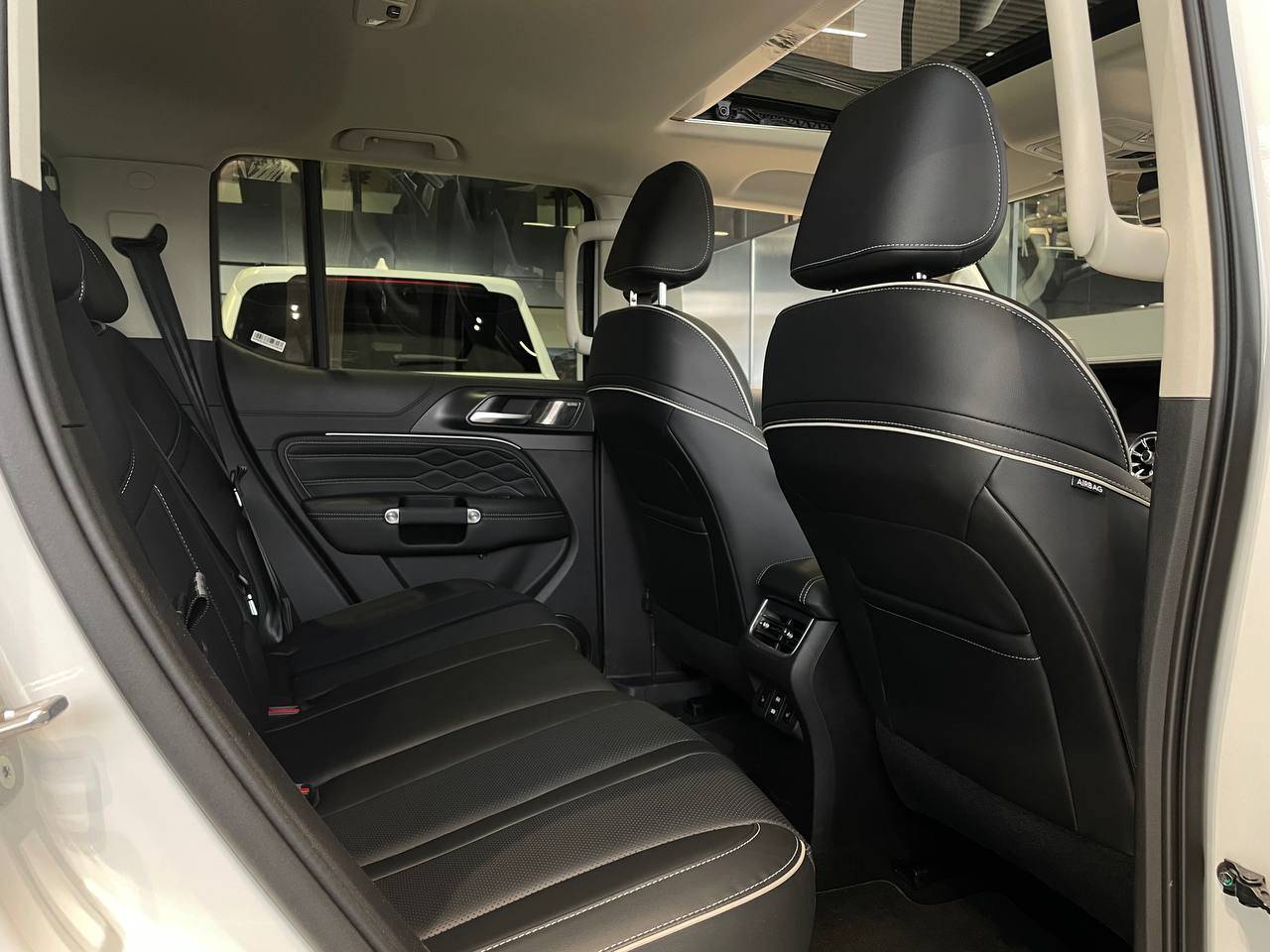 Tank 300 City Adventure 2.0 8AT 4WD