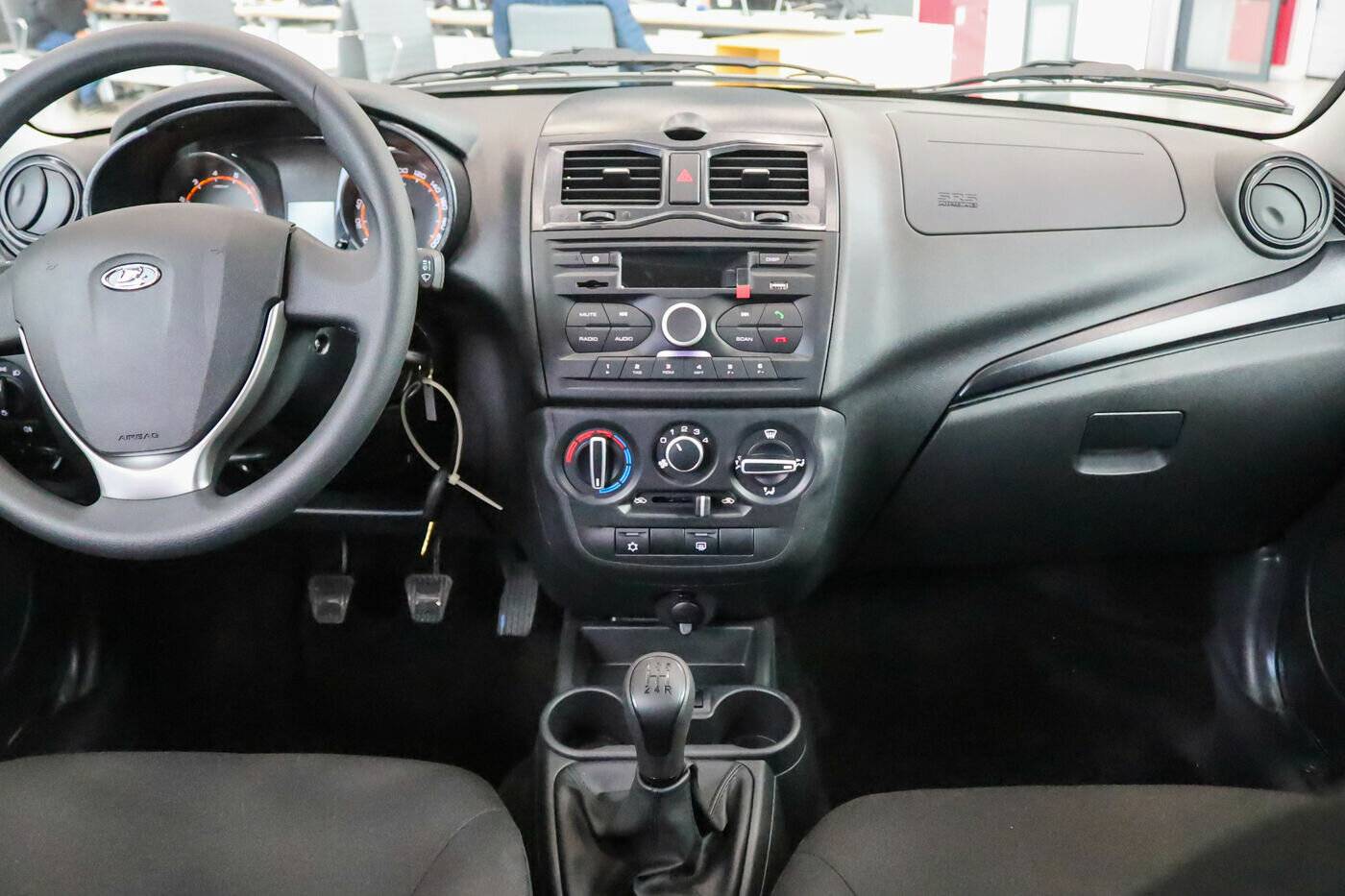 Lada Granta седан Comfort 1.6 90hp 5MT