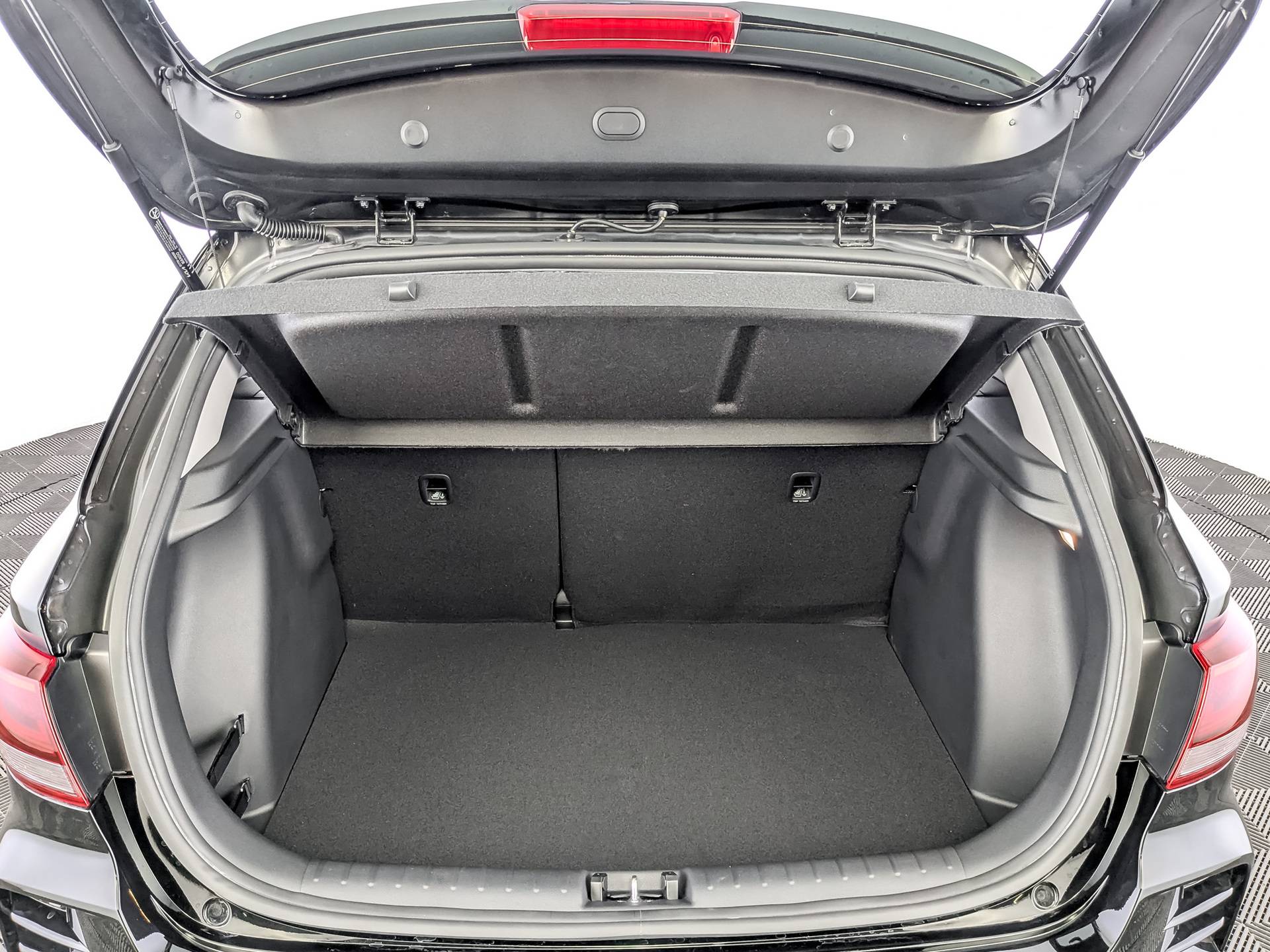 Solaris KRX Престиж 1.6 АТ (Prestige)