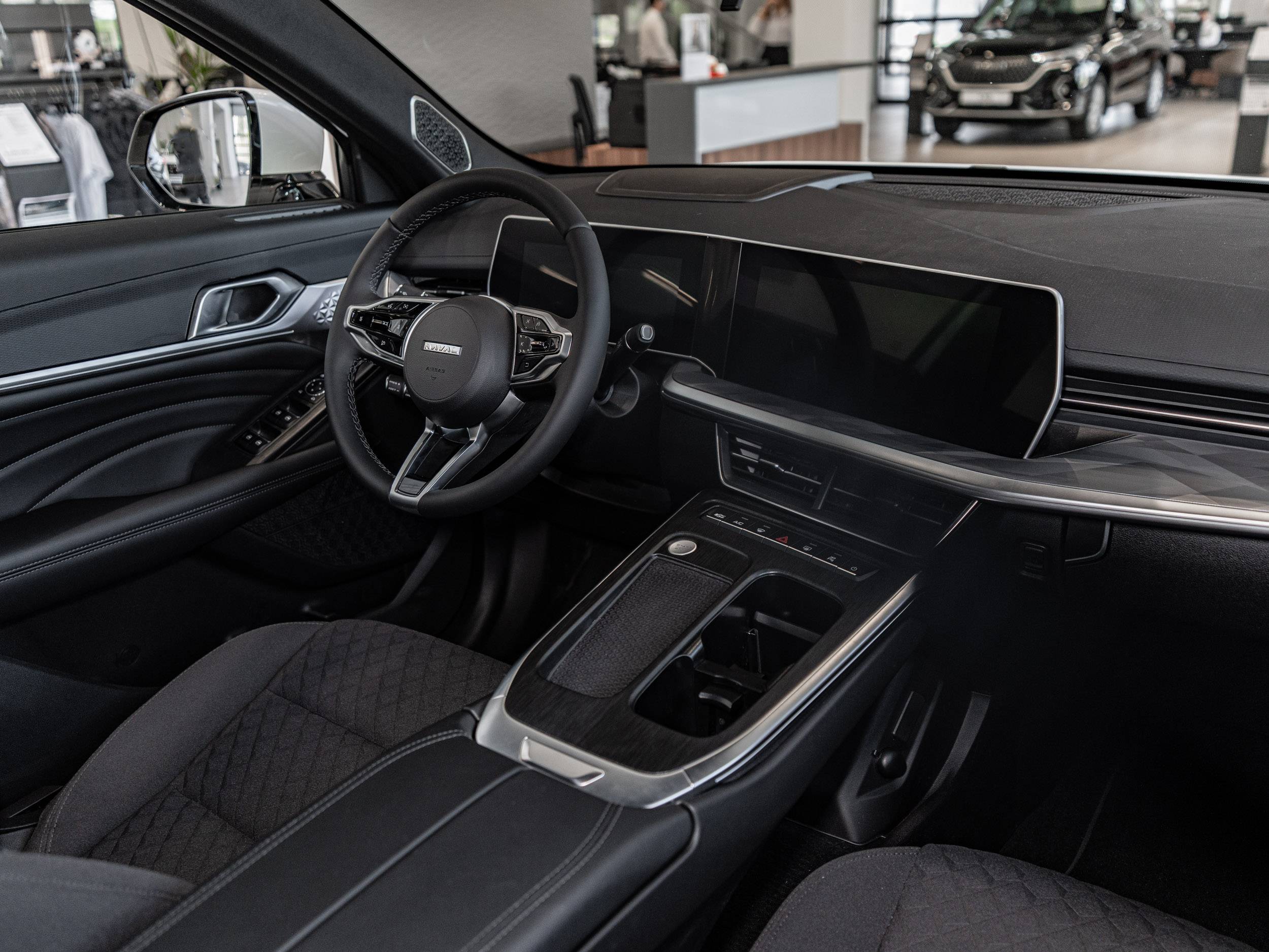 Haval F7 Тек Плюс 2.0 АТ полный привод (Tech Plus)