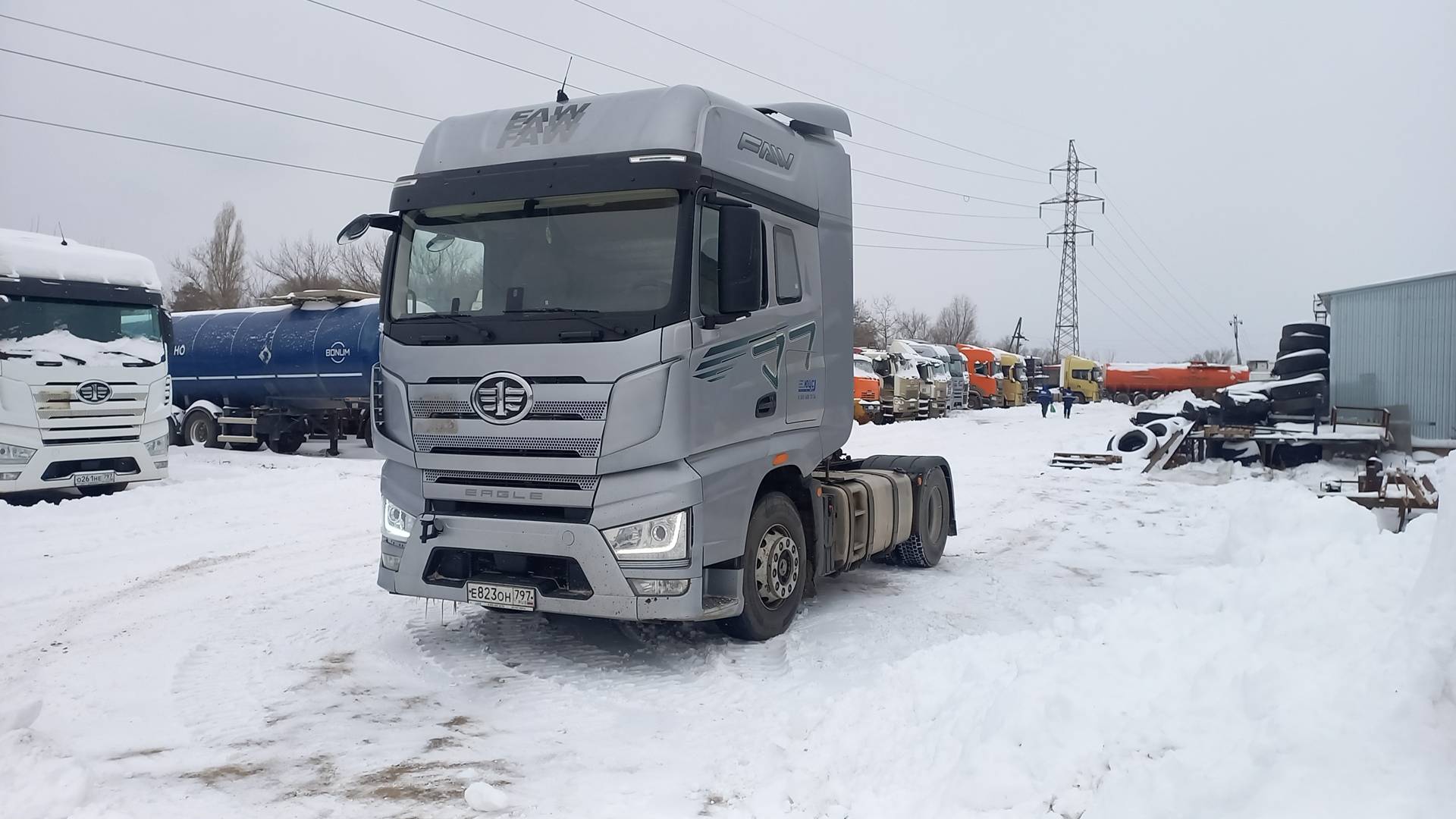 FAW CA4180P77K25E5 4x2,  346 638 км, 2023 года в лизинг
