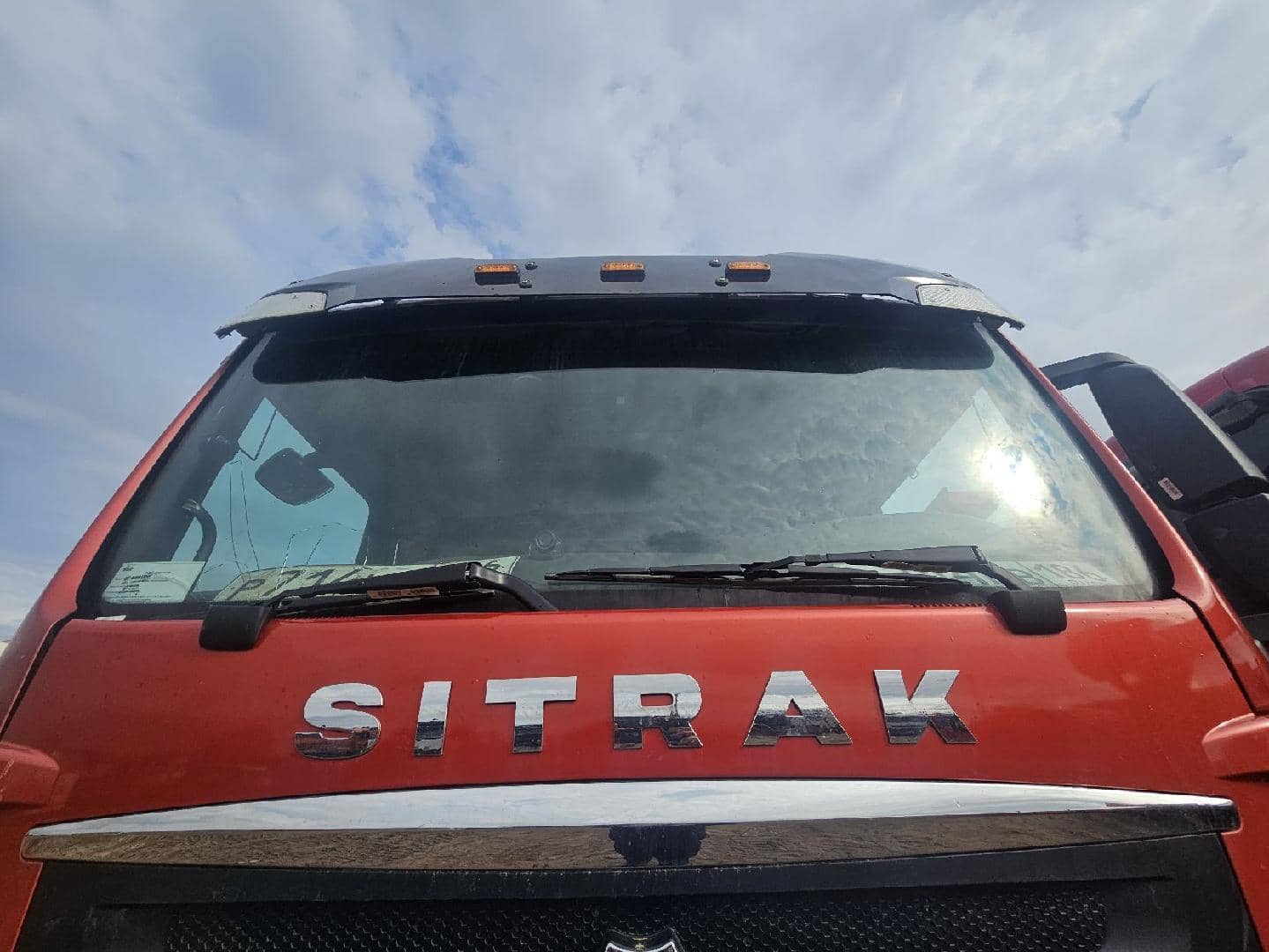 Sitrak ZZ3406V455ME,  96 493 км, 2024 года в лизинг