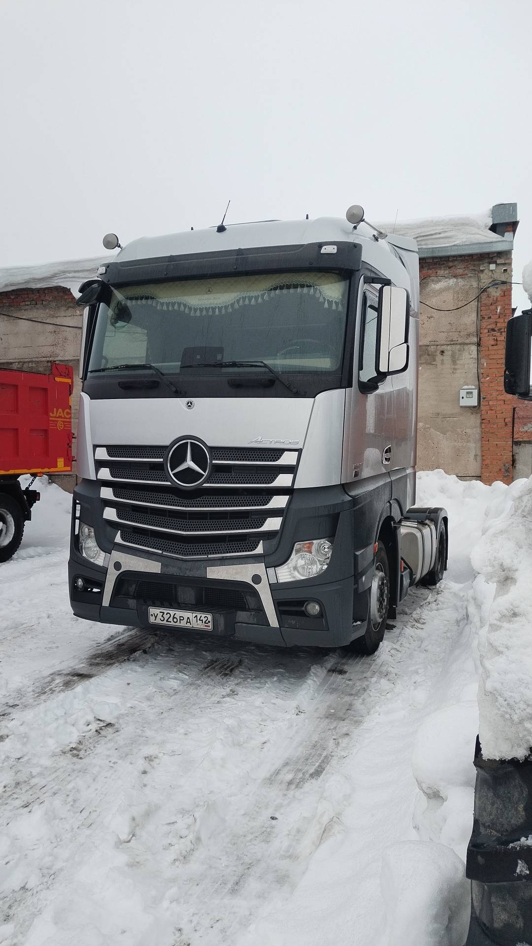 Mercedes-Benz Actros 1853,  224 043 км, 2023 года