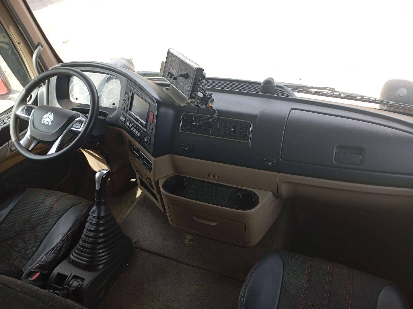 HOWO ZZ3256V384GE 6x4,  190 833 км, 2023 года в лизинг
