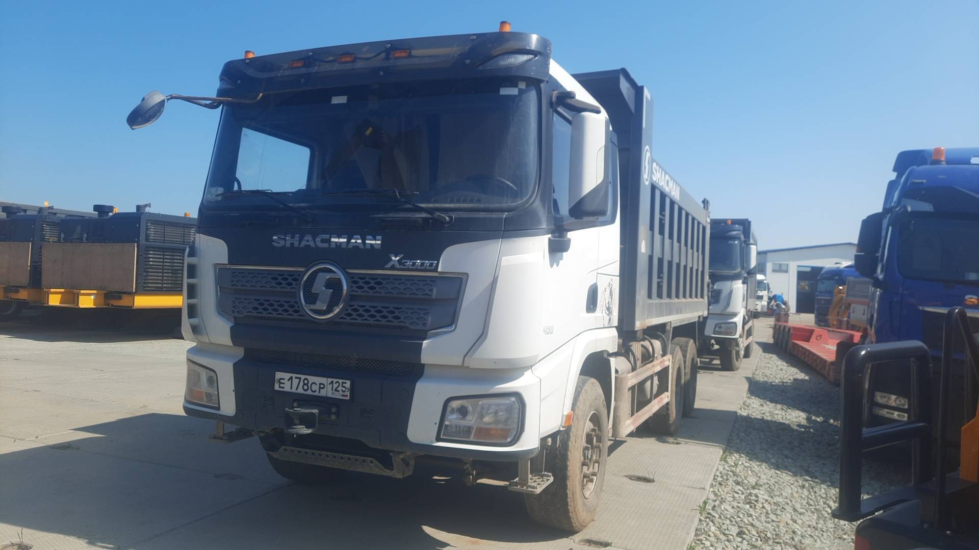 Shacman SX32586V384,  67 582 км, 2022 года