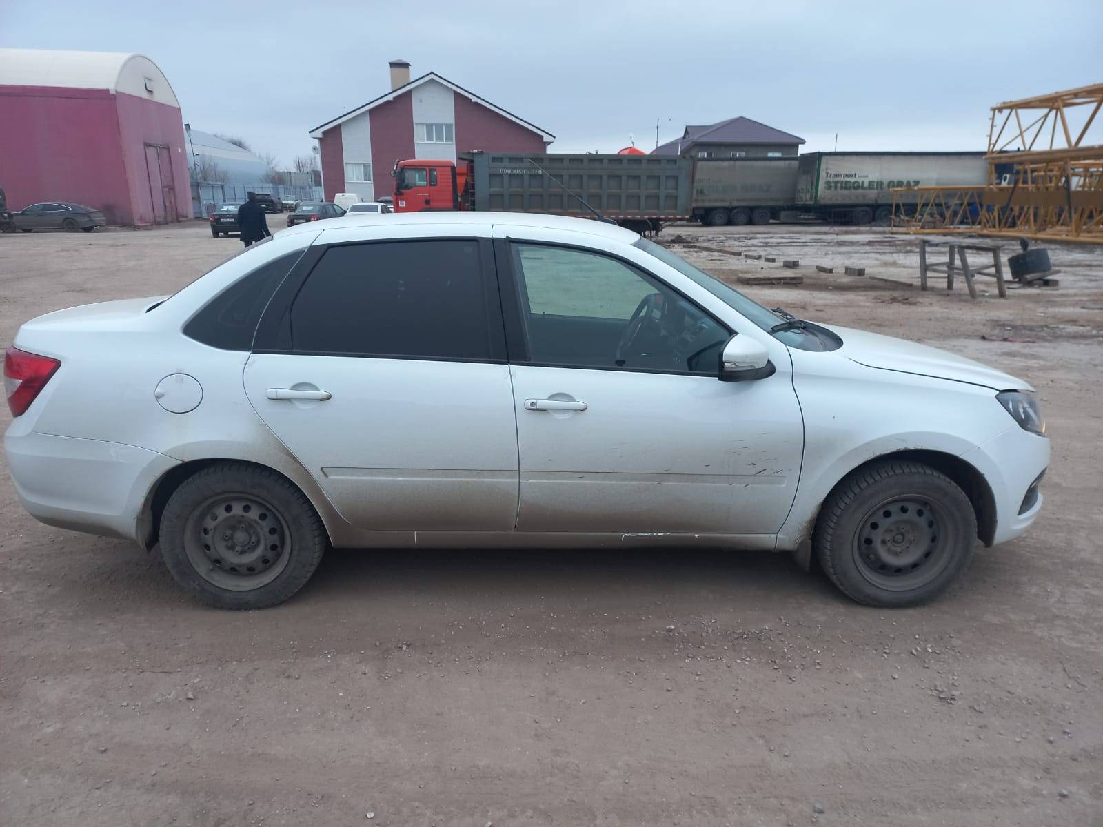 Lada Granta седан,  64 732 км, 2023 года в лизинг