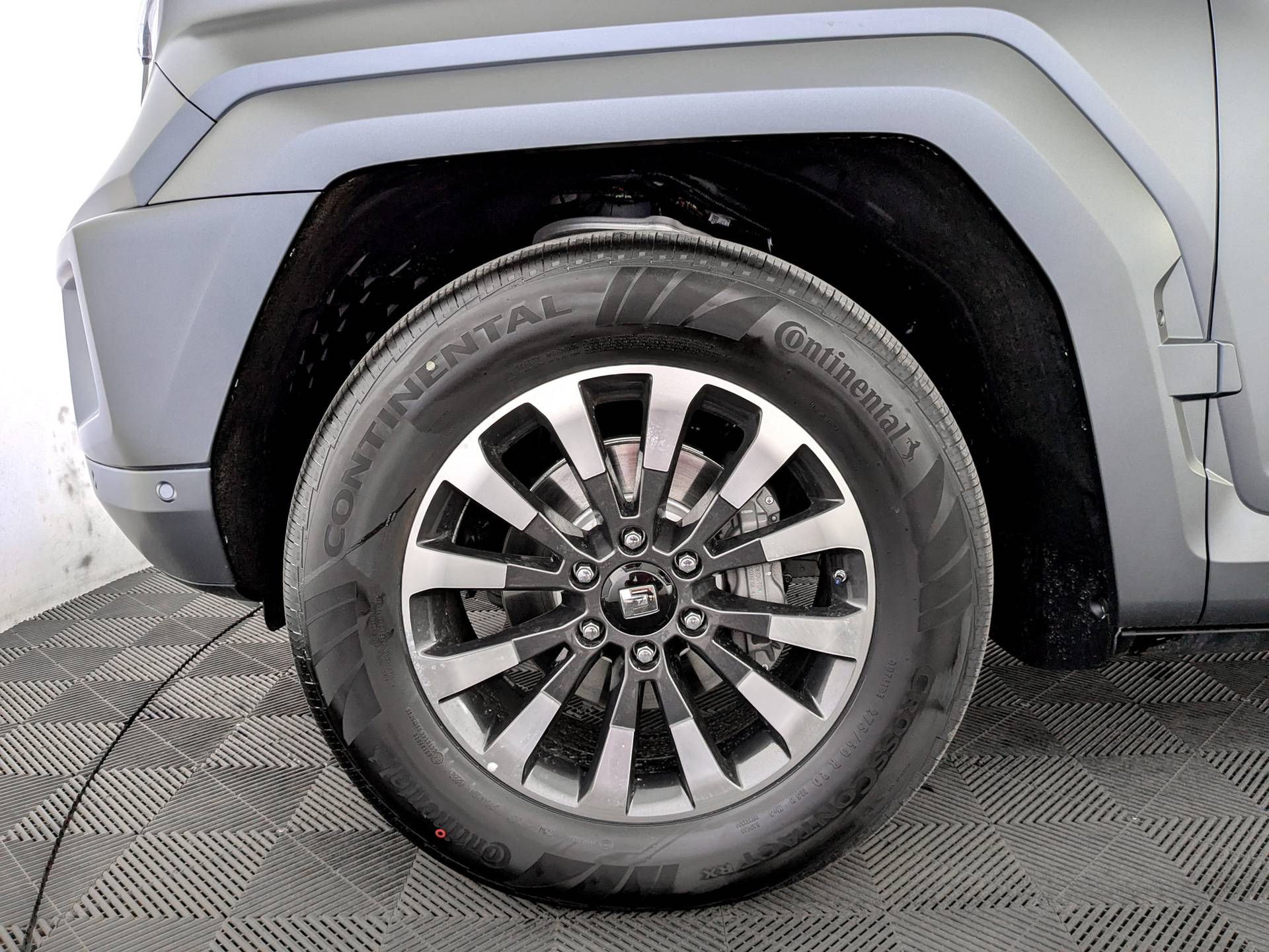 Tank 700 Superior 3.0 9AT 4WD