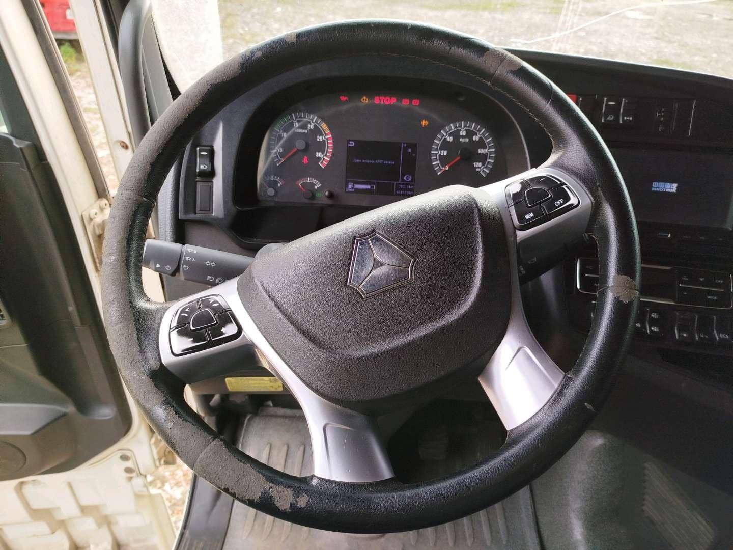 Sitrak C7H 4x2 ZZ4186V361HE,  618 371 км, 2022 года в лизинг