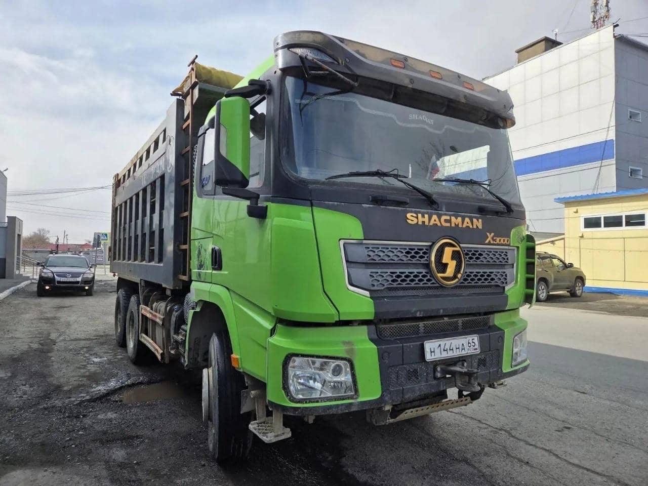Shacman SX32586T384C,  140 800 км, 2022 года в лизинг