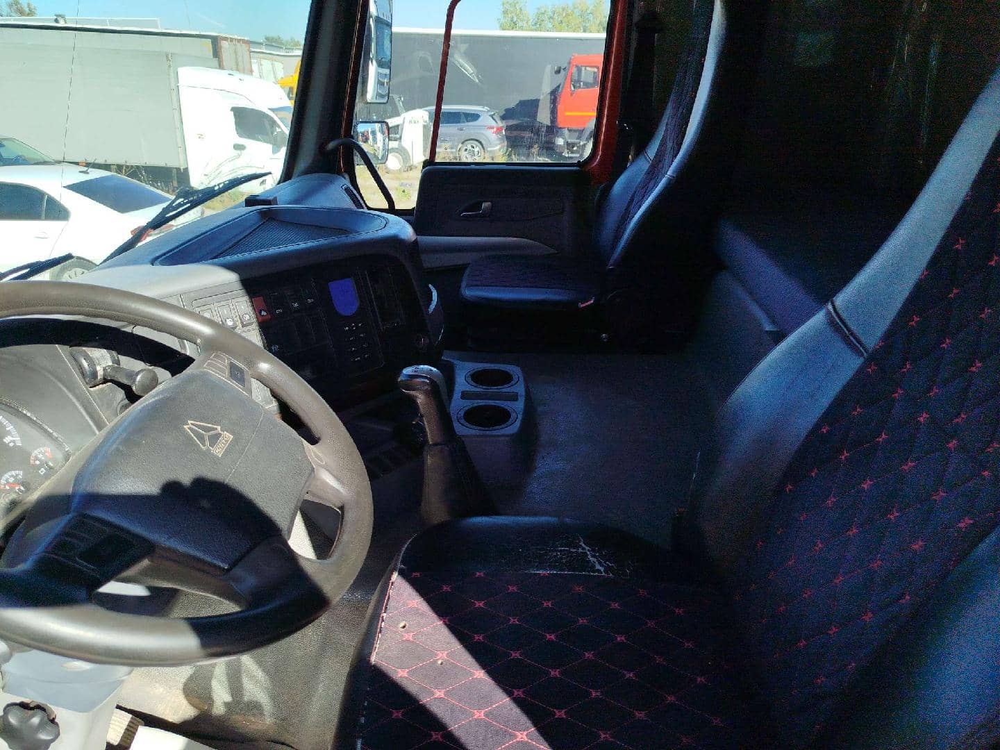 HOWO ZZ3407S3867Е 8х4,  200 773 км, 2021 года в лизинг