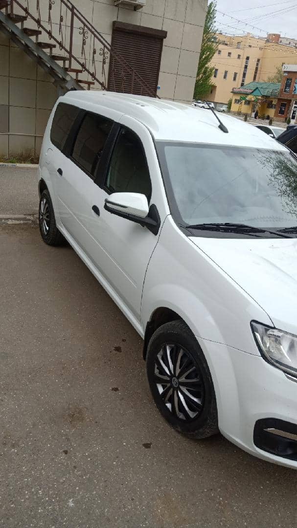 Lada Largus универсал