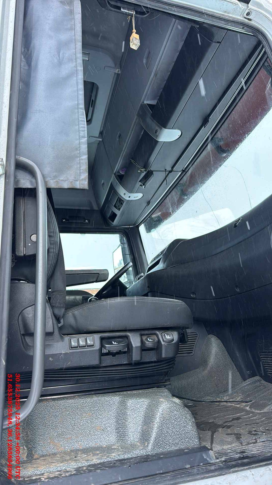 Sitrak ZZ4256V363HE1 6×2,  286 203 км, 2023 года в лизинг